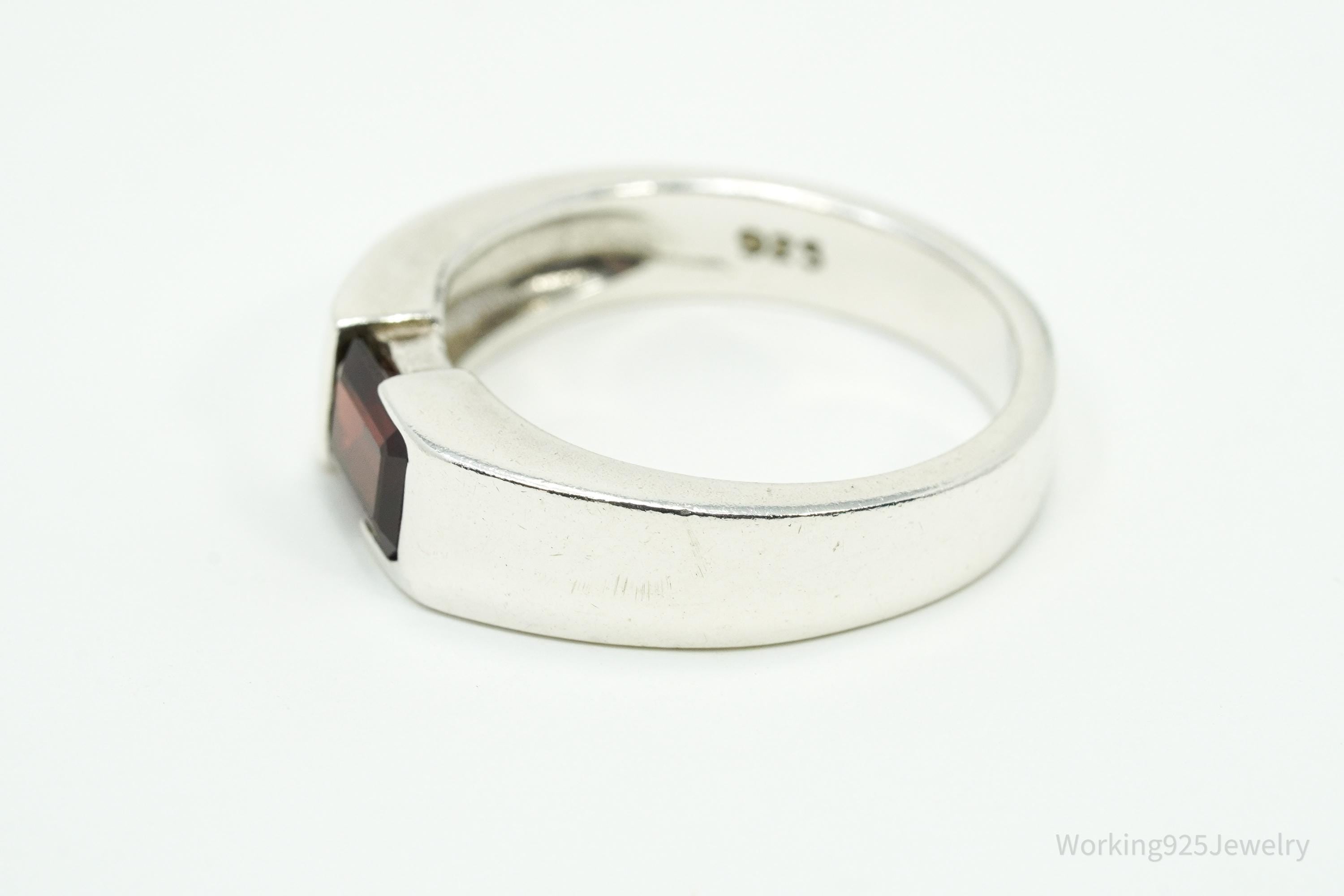 Vintage Garnet Modernist Style Sterling Silver Ring - Size 8.75