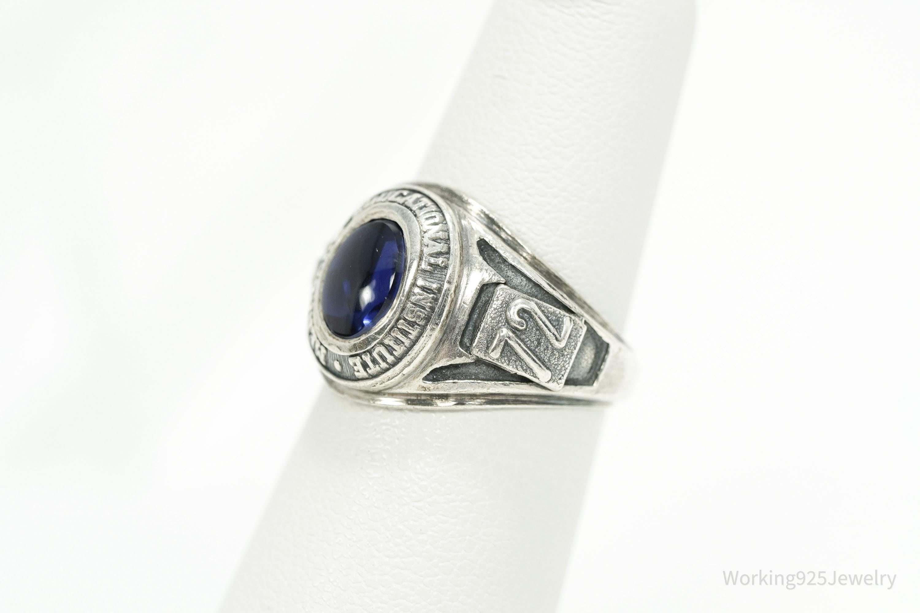 Vintage 1972 Mennonite Educational Institute Blue Sapphire Sterling Silver Ring -Size 5