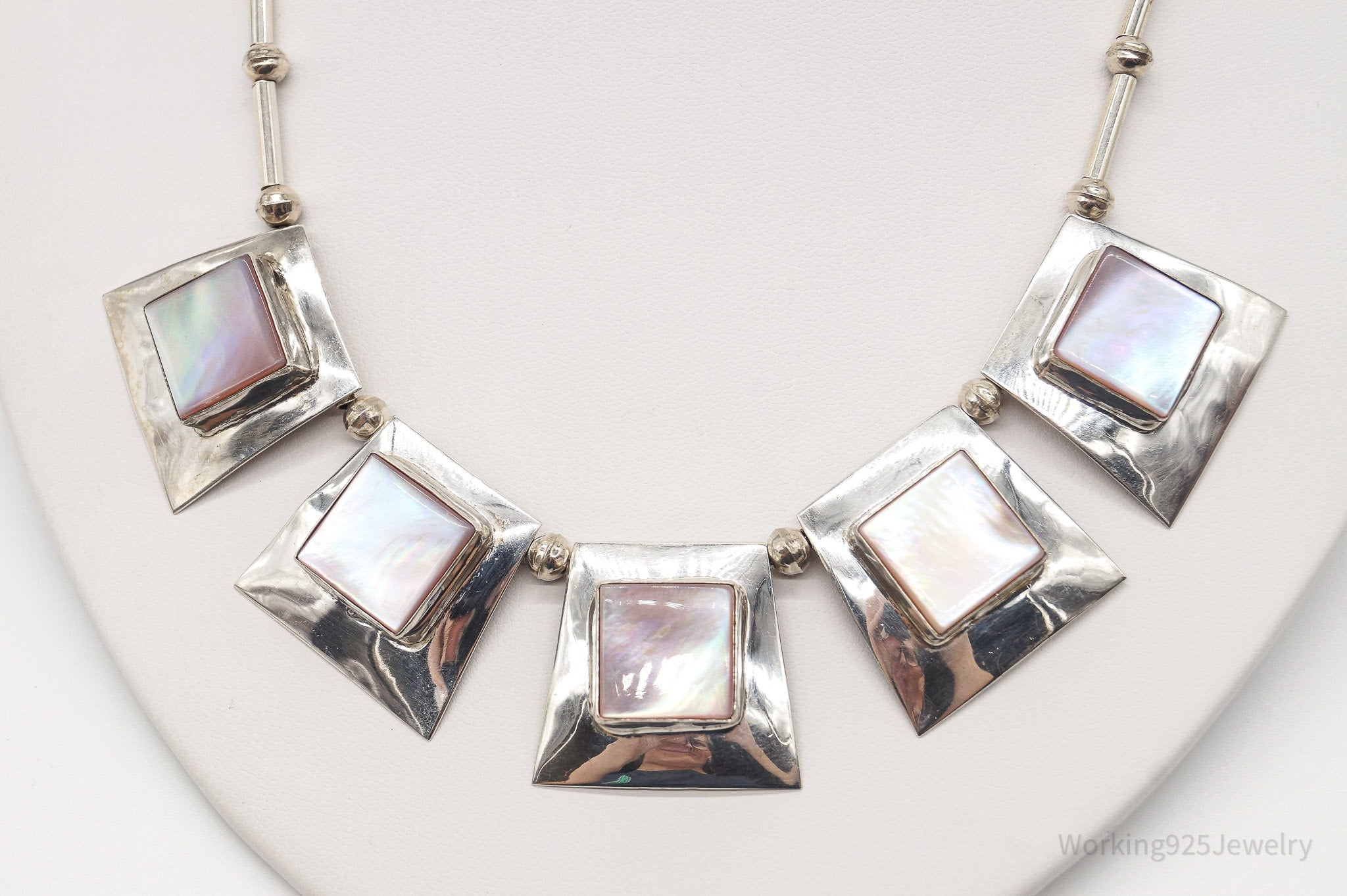 Vintage Native America Pink Mother Of Pearl Silver Necklace