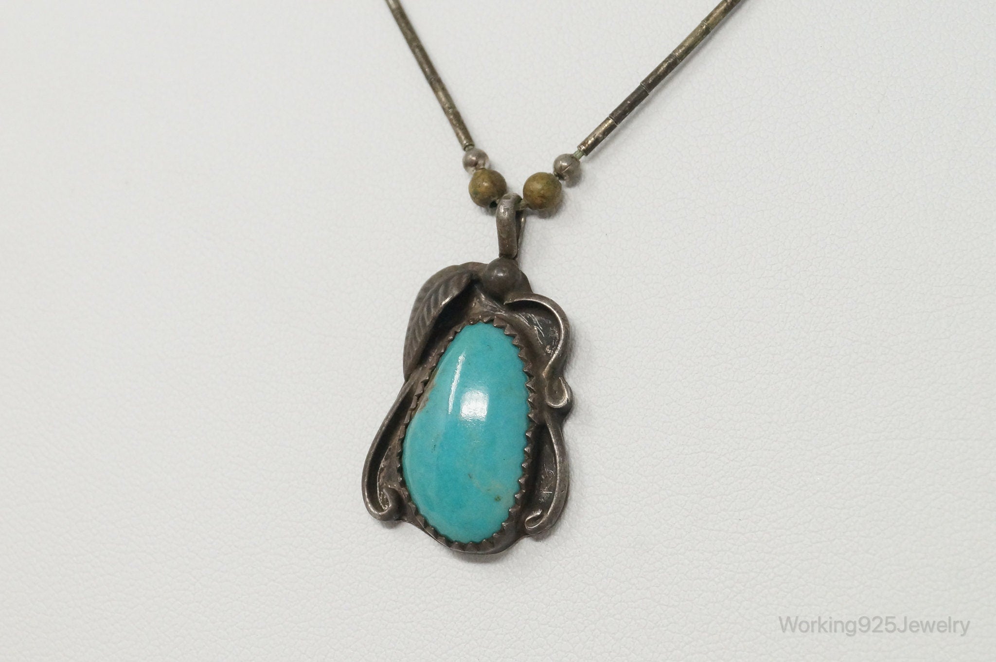 Vintage Native American Unsigned Turquoise Sterling Silver Necklace