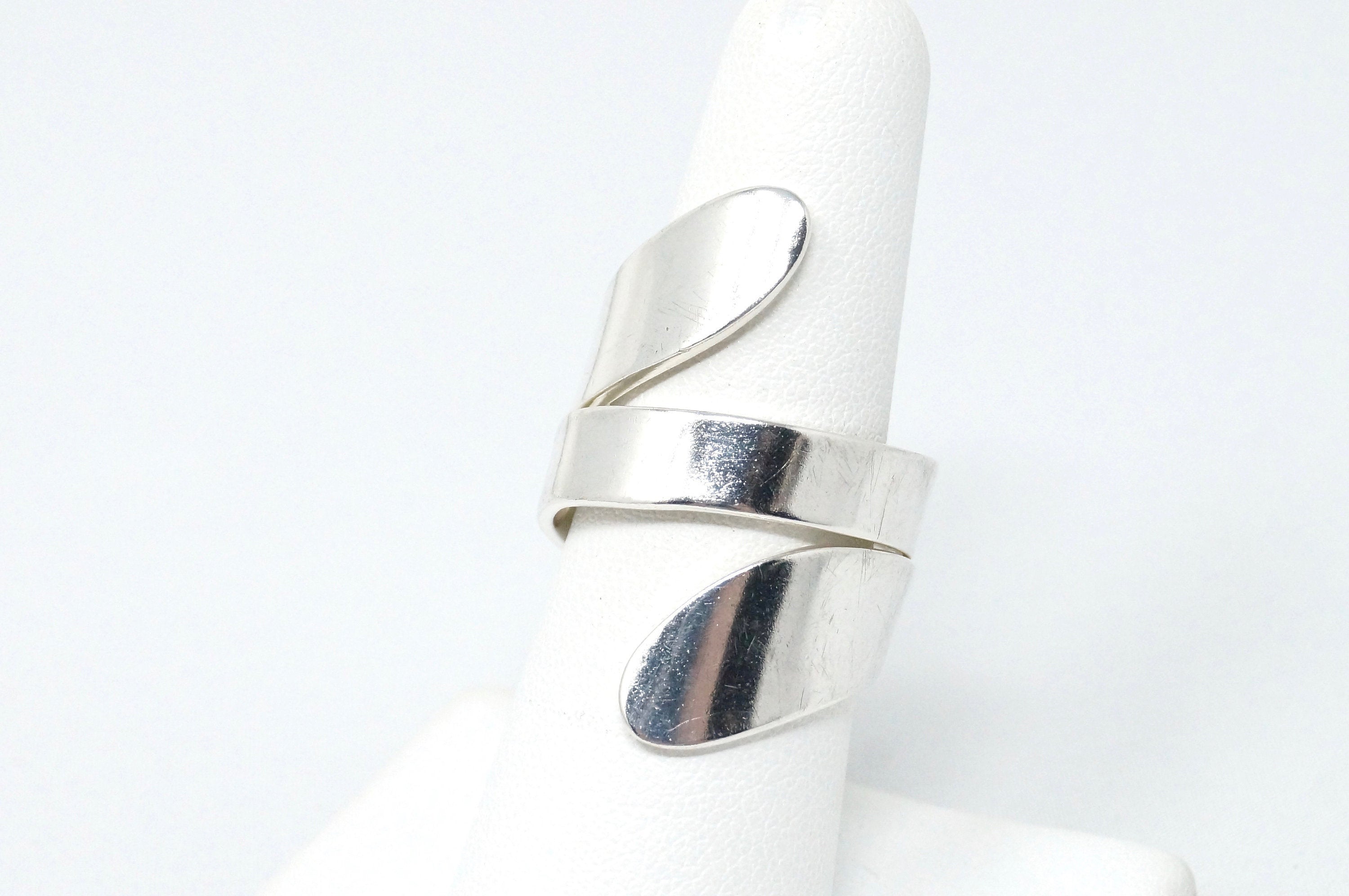 Vintage Mexico Designer Modernist Style Sterling Silver Wrap Ring - Size 8.5