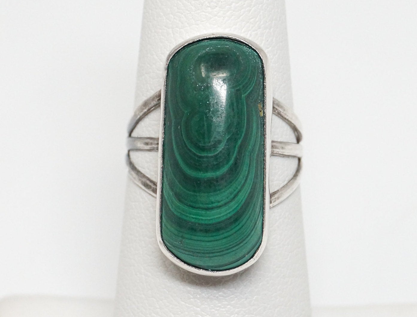 Vintage Native American Malachite Unsigned Sterling Silver Ring - SZ 6.25