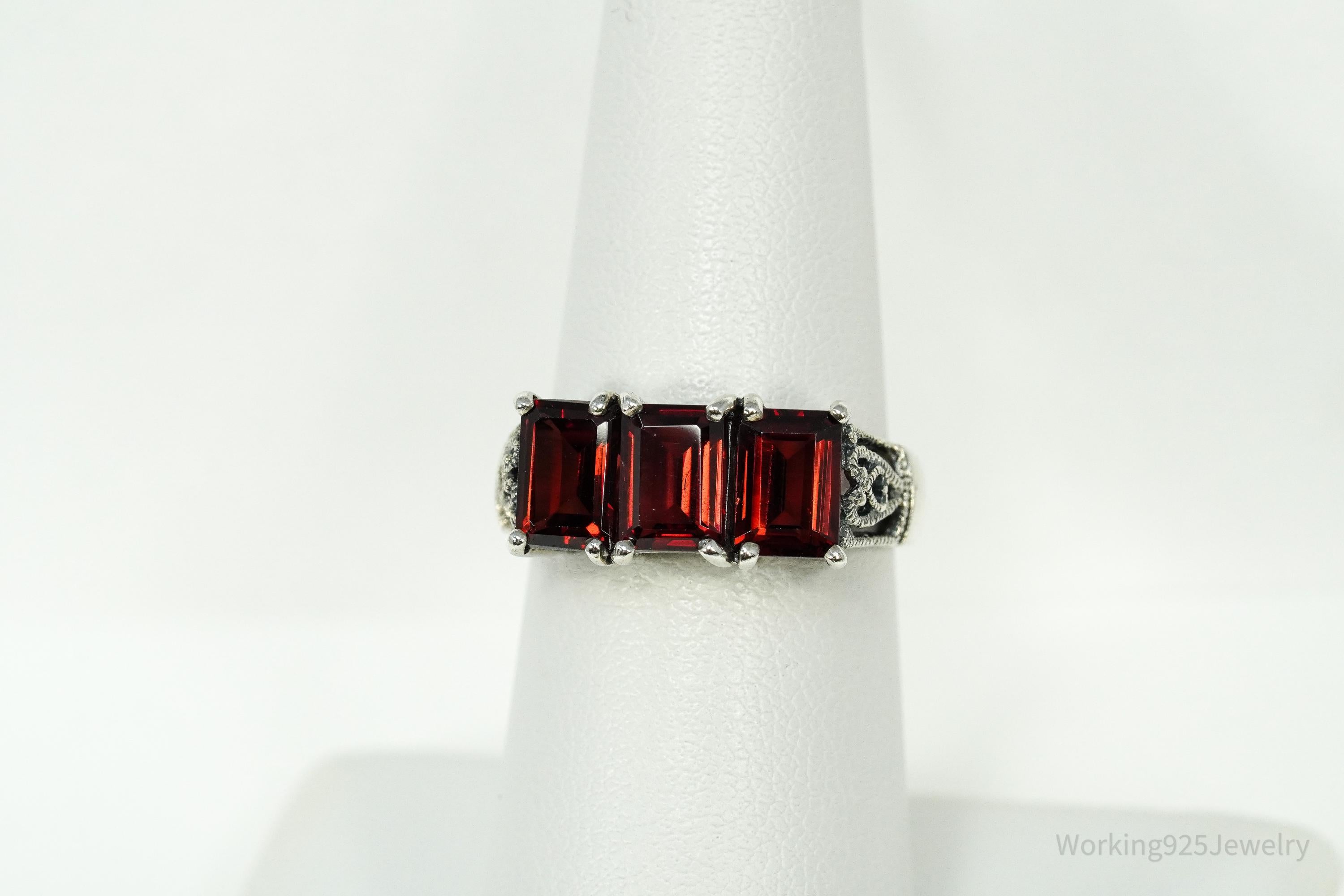 Vintage Garnet Sterling Silver Ring Size 7