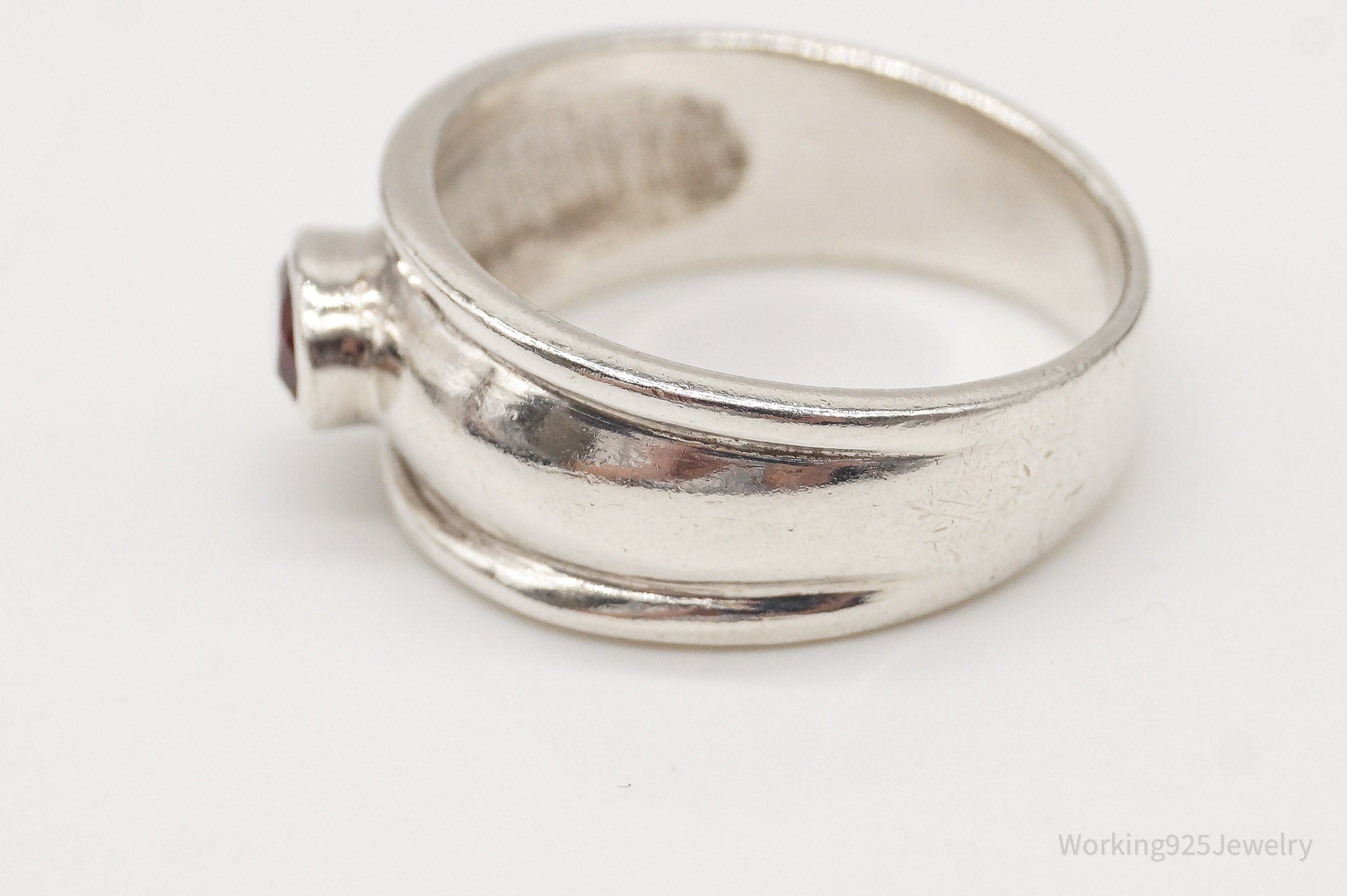 Vintage Garnet Sterling Silver Band Ring - Size 8.75