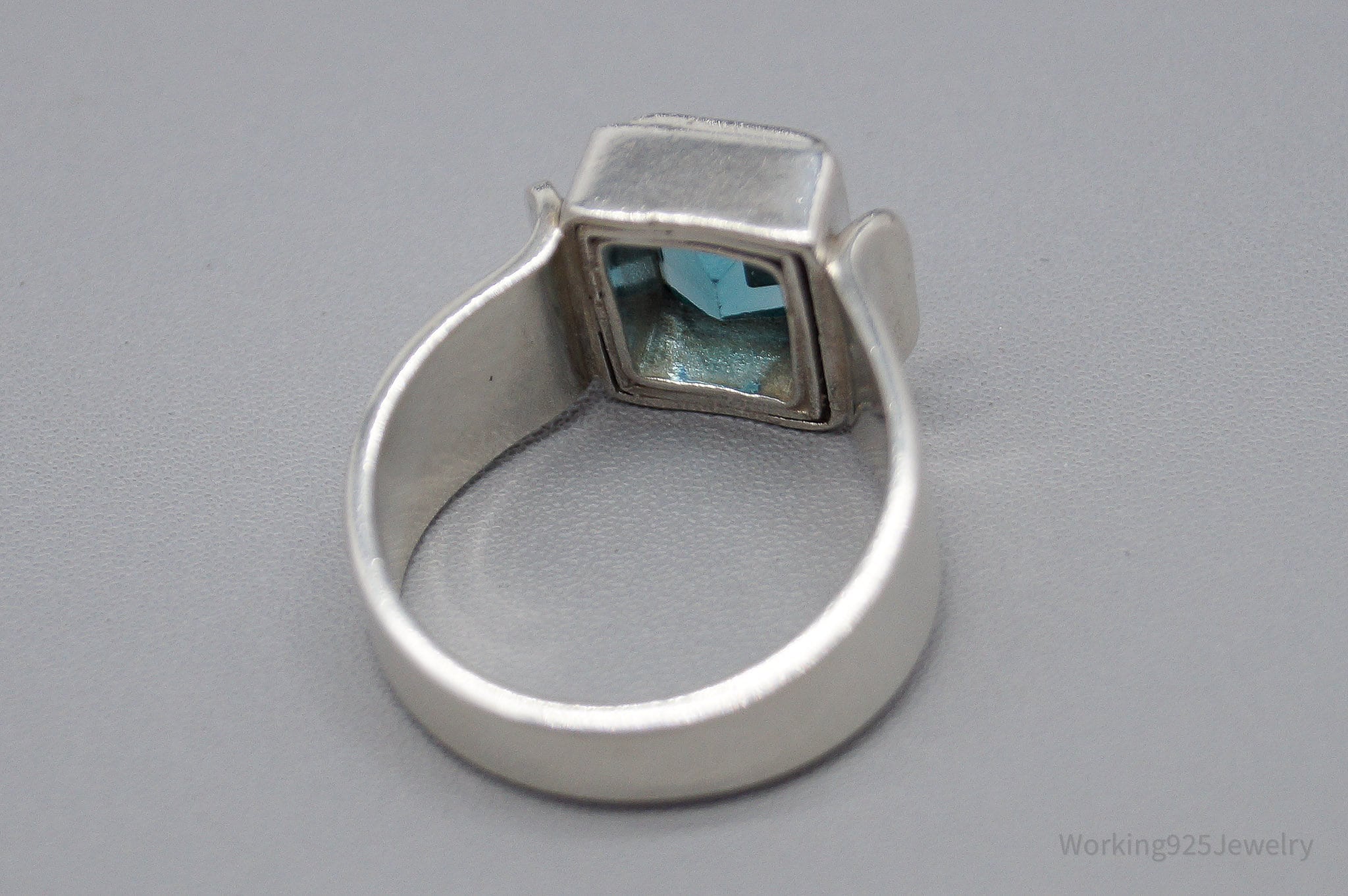 Vintage Blue Topaz Modernist Style Sterling Silver Ring - Size 7