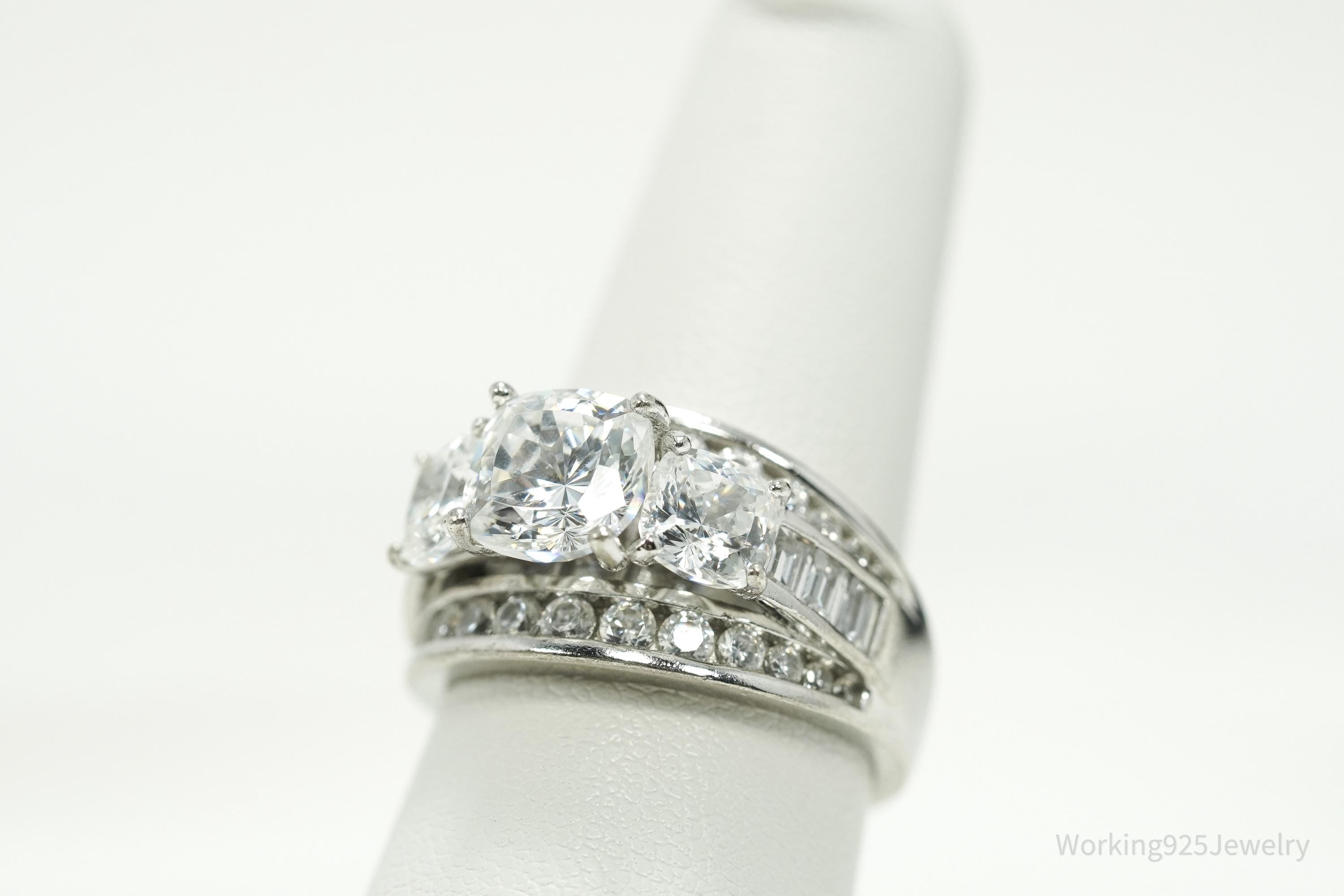 Vintage Cubic Zirconia Platinum Clad Sterling Silver Ring - Size 7