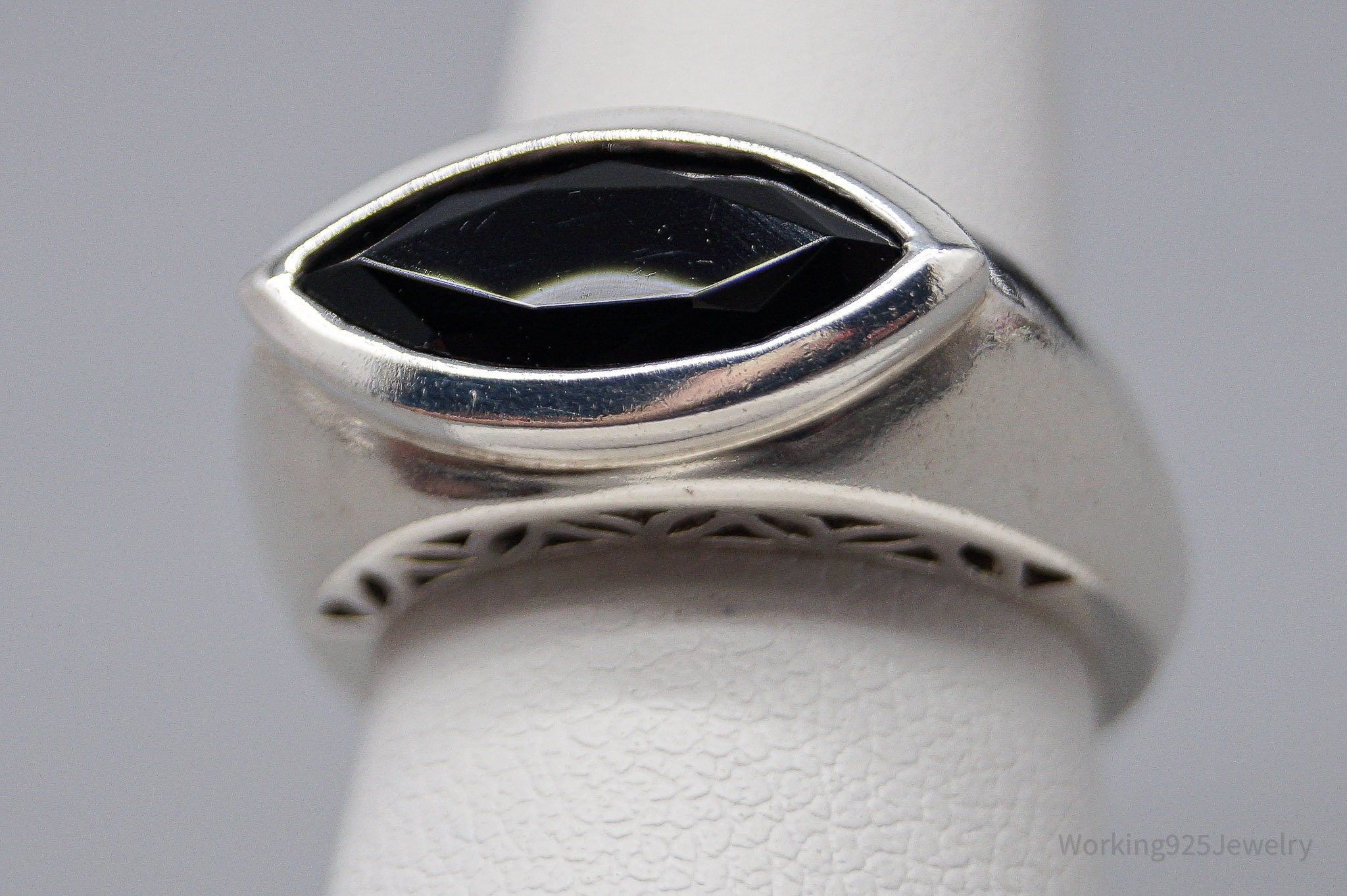 Vintage Black Onyx Sterling Silver Ring - Size 6