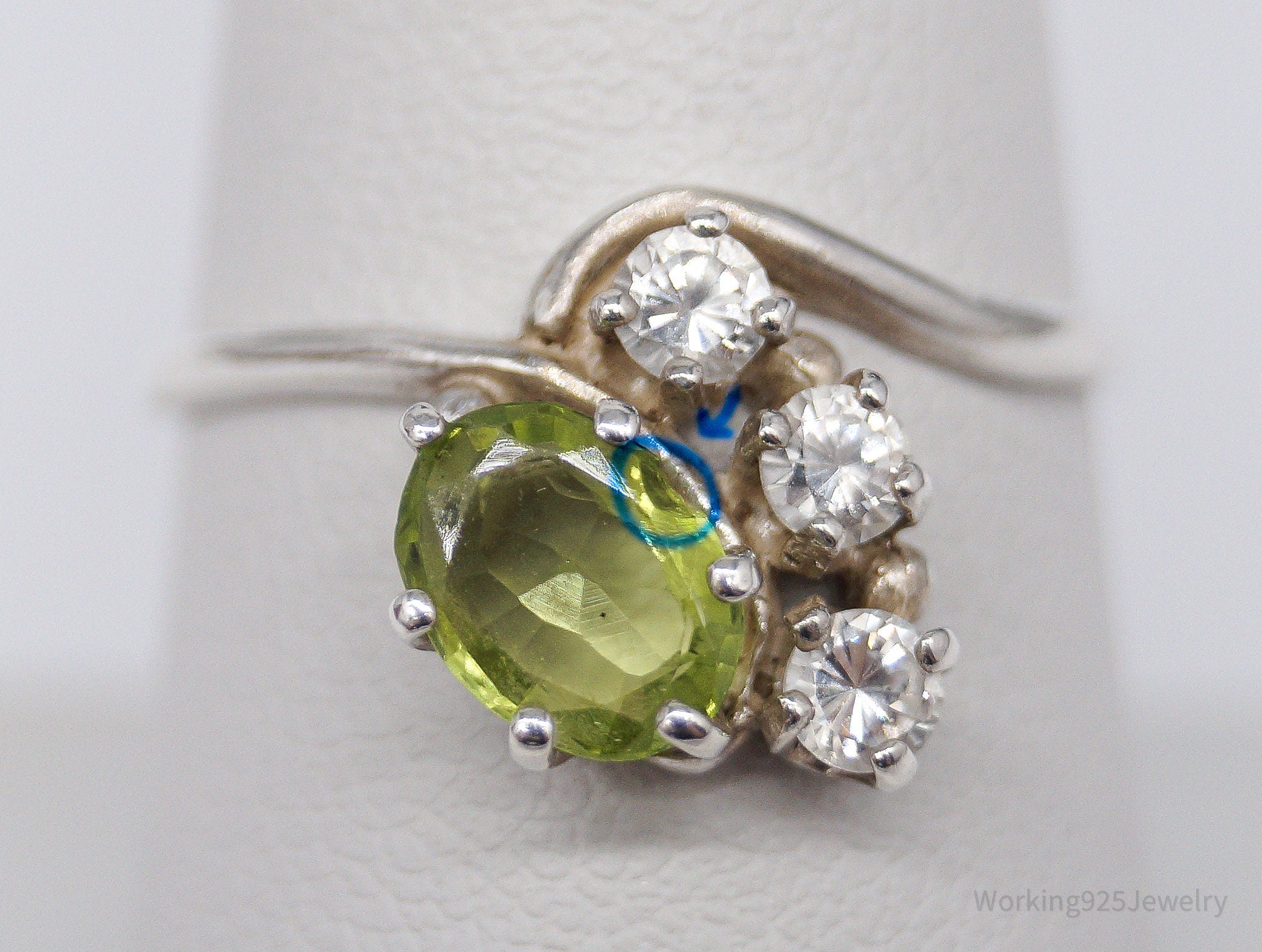 Vintage Peridot & Cubic Zirconia Sterling Silver Ring - Size 8.25