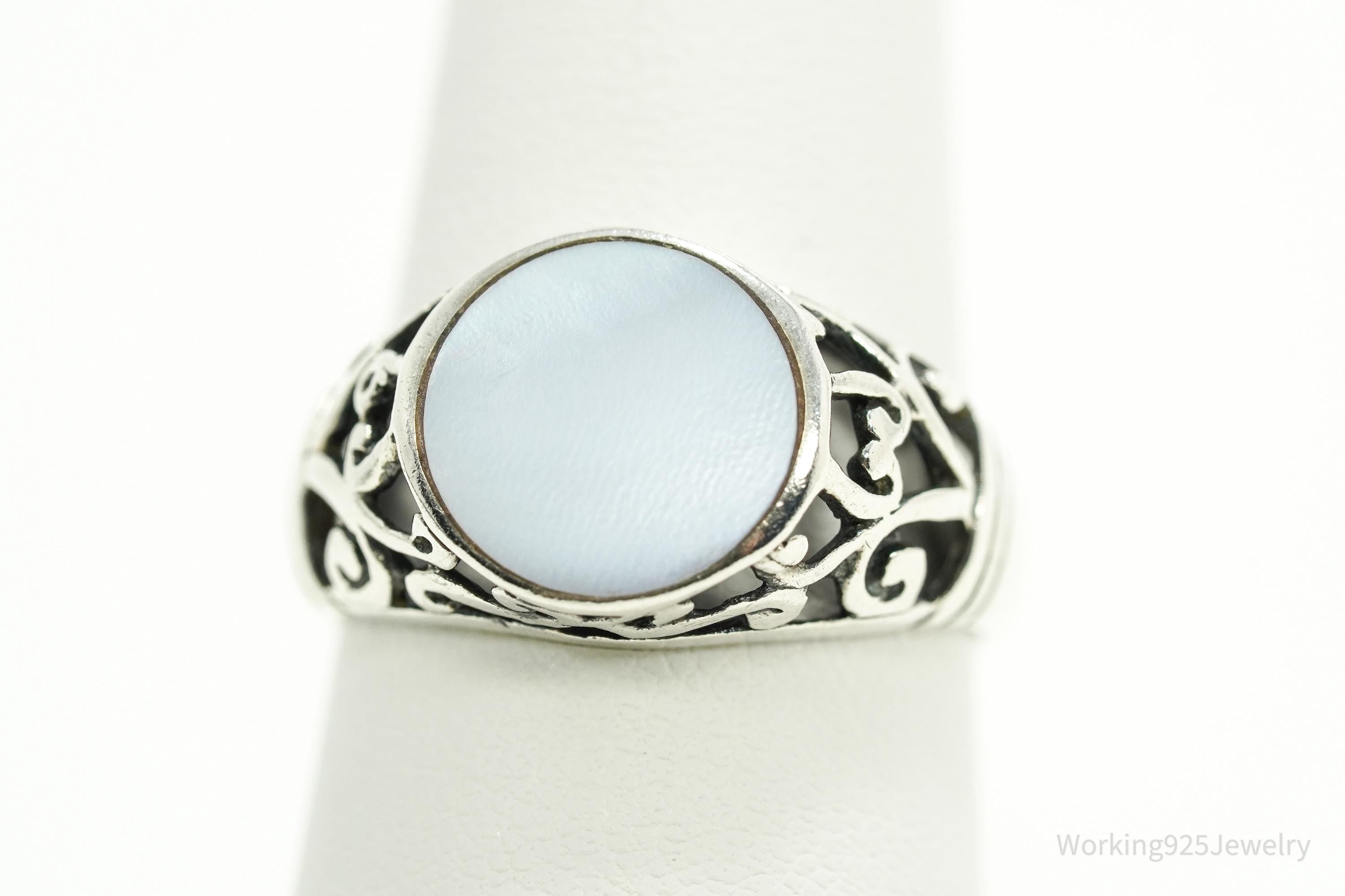 Vintage Blue Mother Of Pearl Sterling Silver Ring - Size 8.25