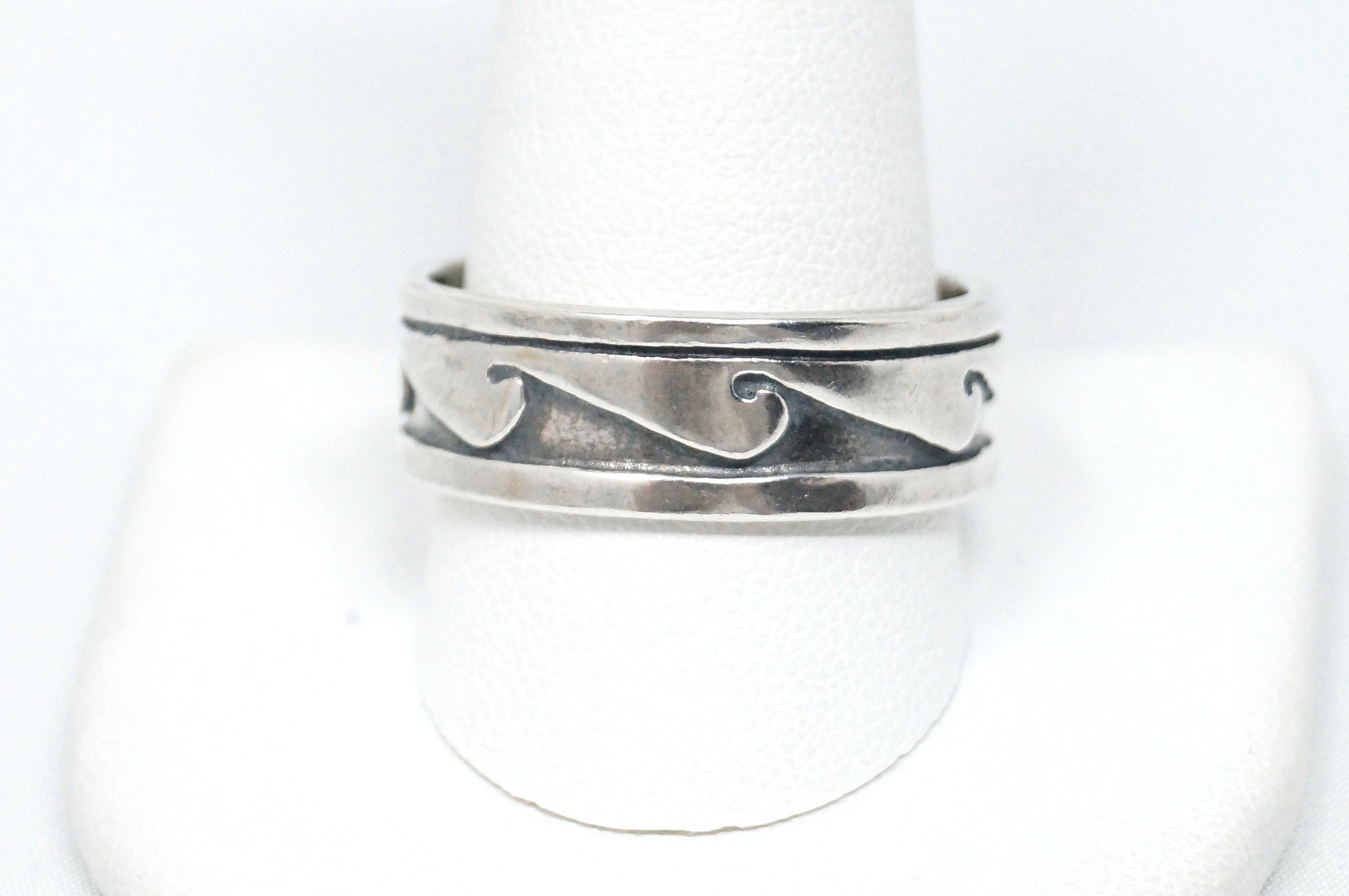 Vintage Wave Swirl Designer Oxidized Sterling Silver Band Ring - Size 12.75