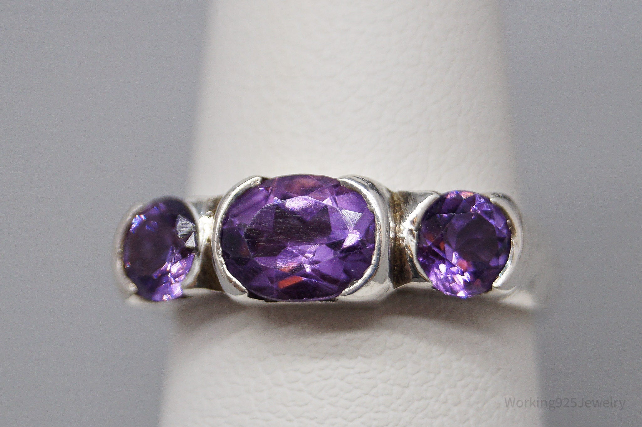 Vintage Amethyst Sterling Silver Ring - Size 7.5