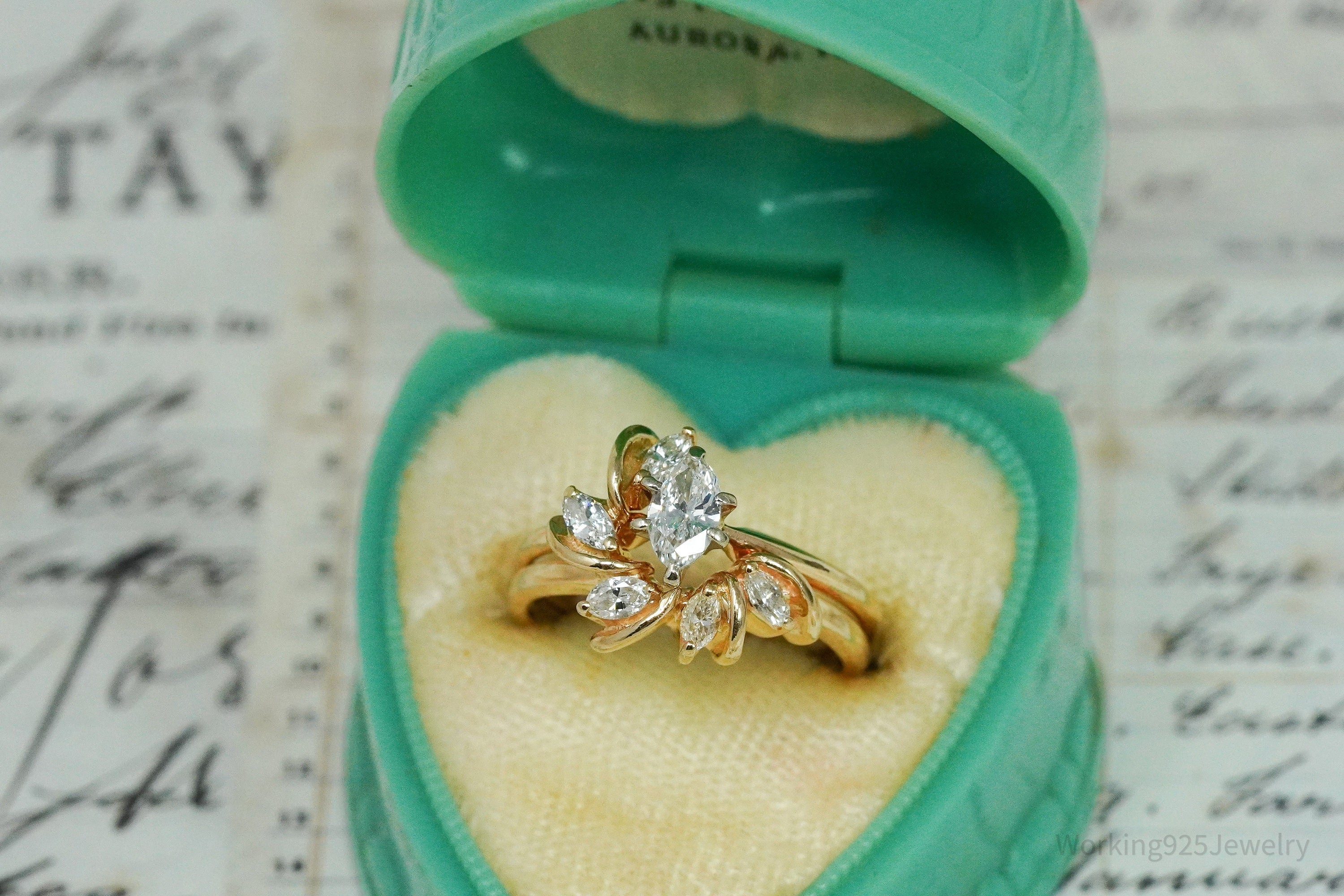 14K Yellow Gold & Marquise Diamond Cut Wedding Set Ring - Size 6
