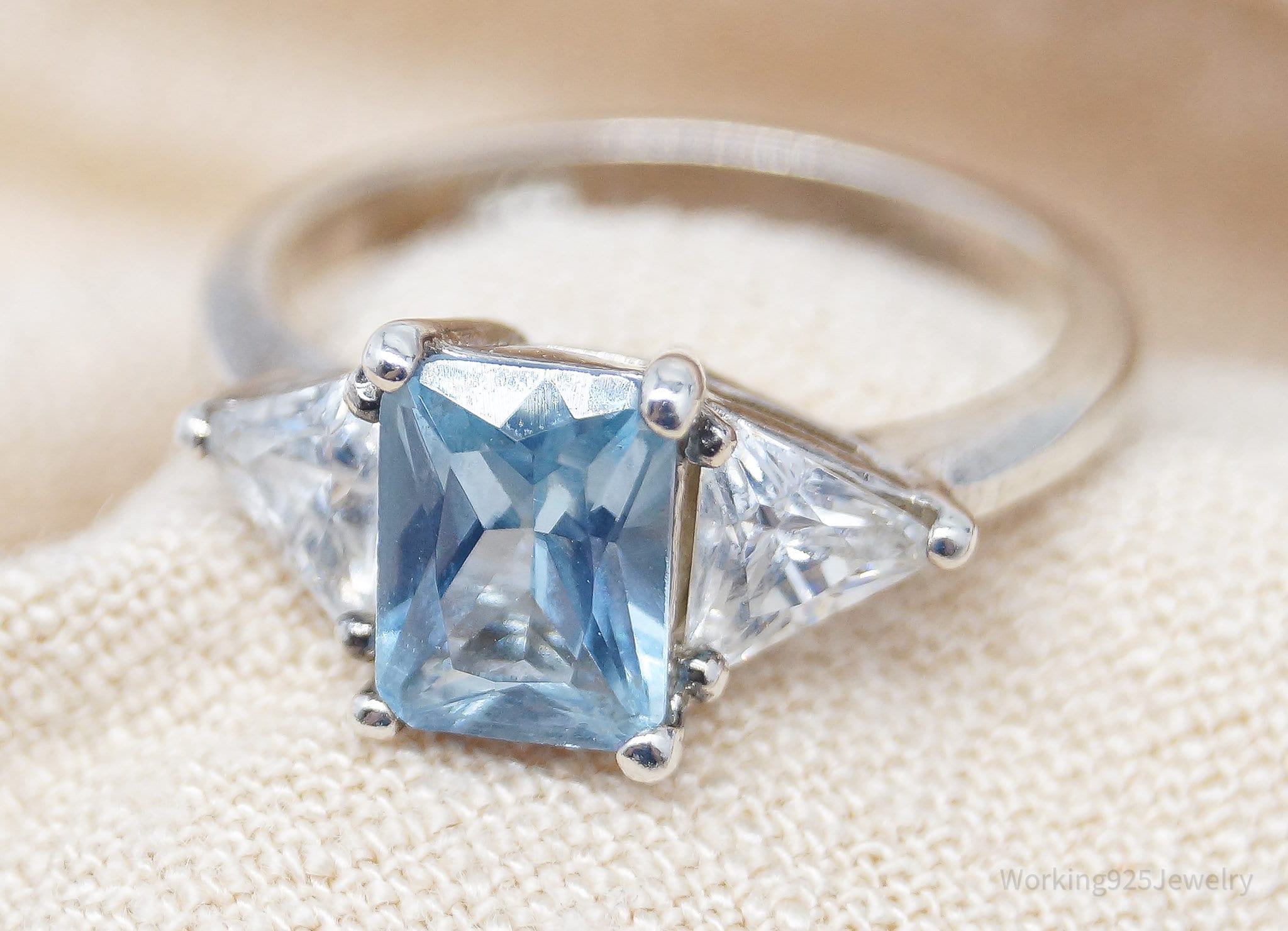 Vintage Blue Topaz Cubic Zirconia Sterling Silver Ring - Size 7