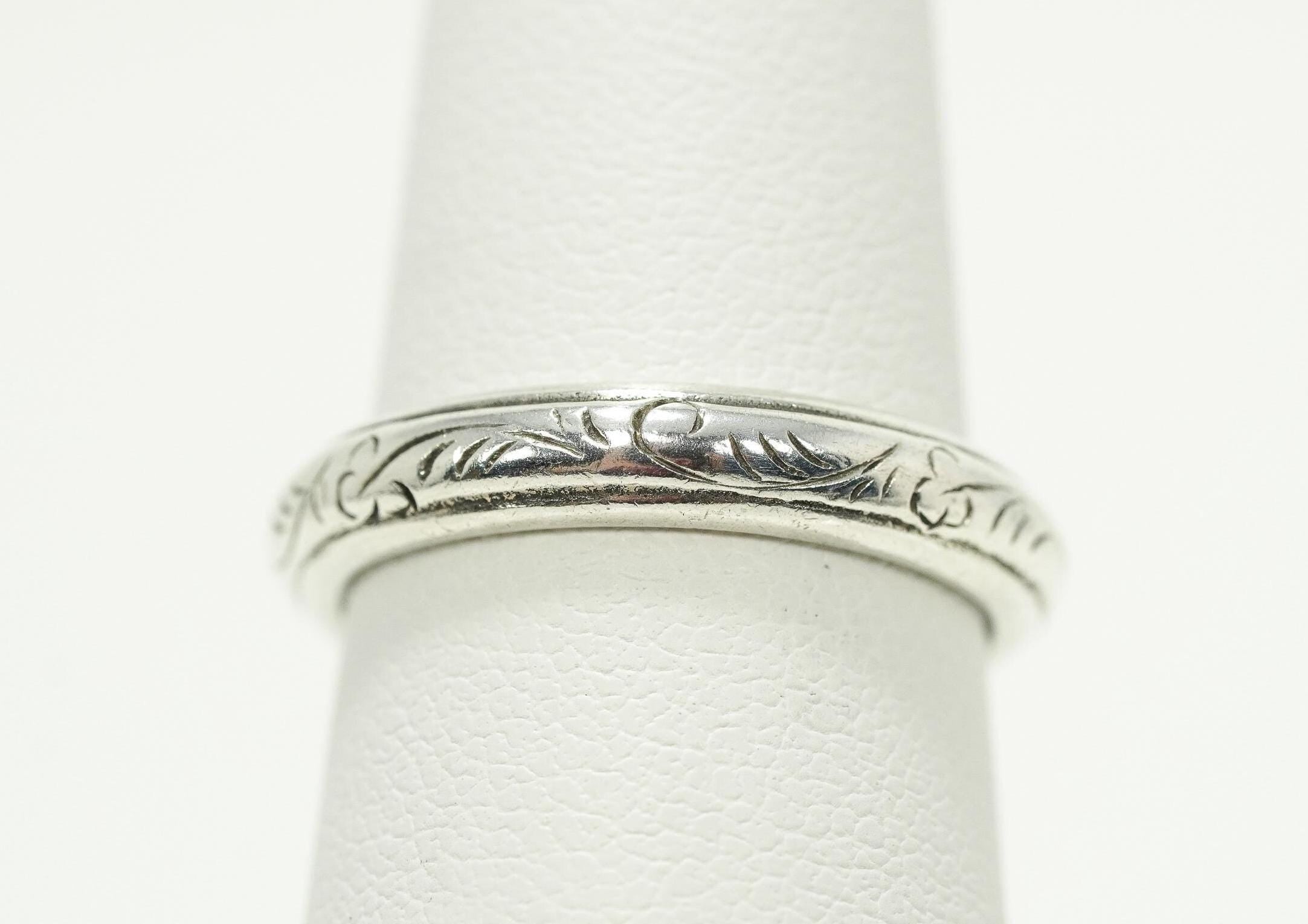 Vintage BASK Etched Design Sterling Silver Band Ring - Size 5.75