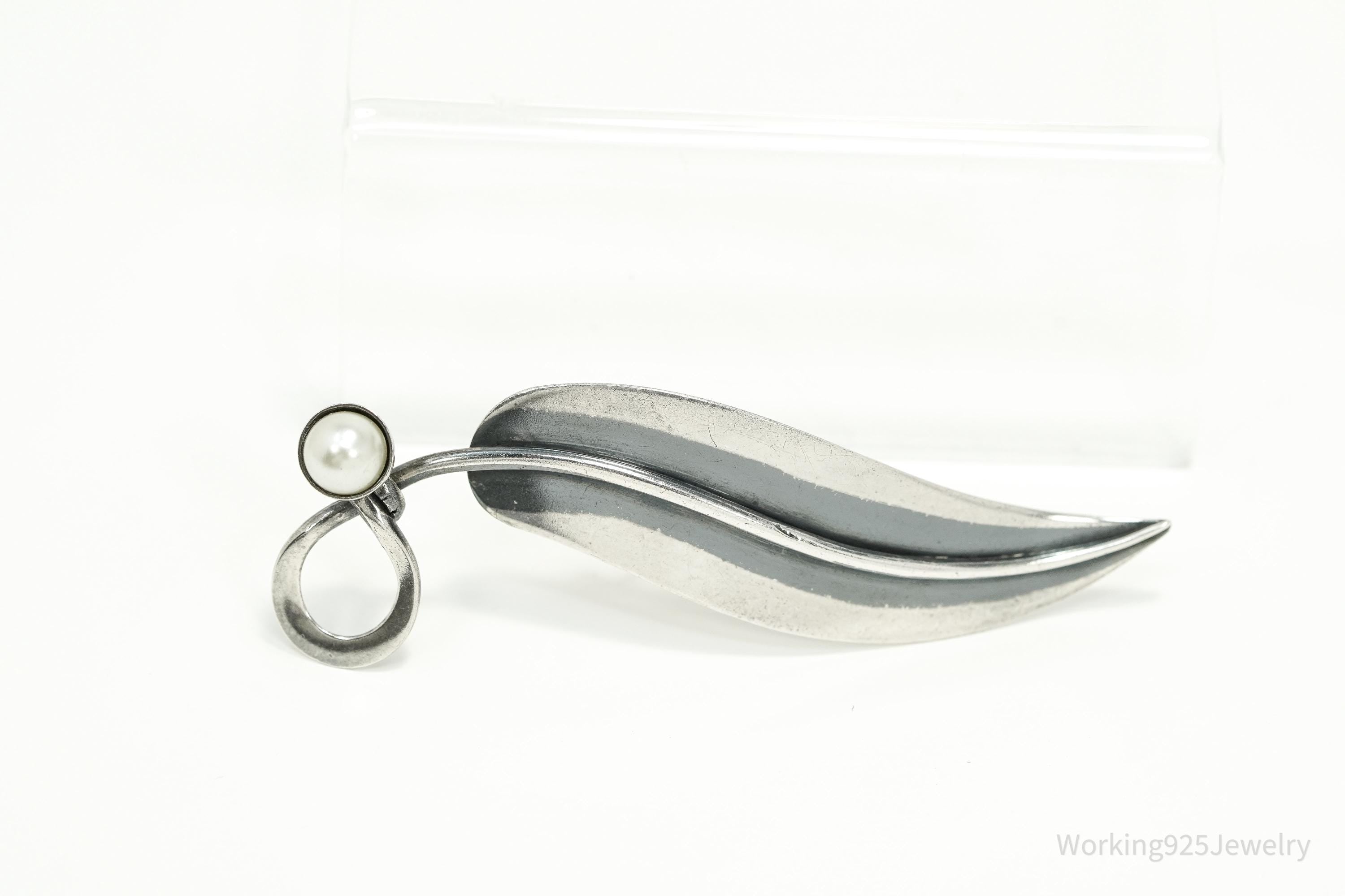 Vintage Taxco Artist Orvelo Pearl Modernist Leaf Sterling Silver Brooch Pin