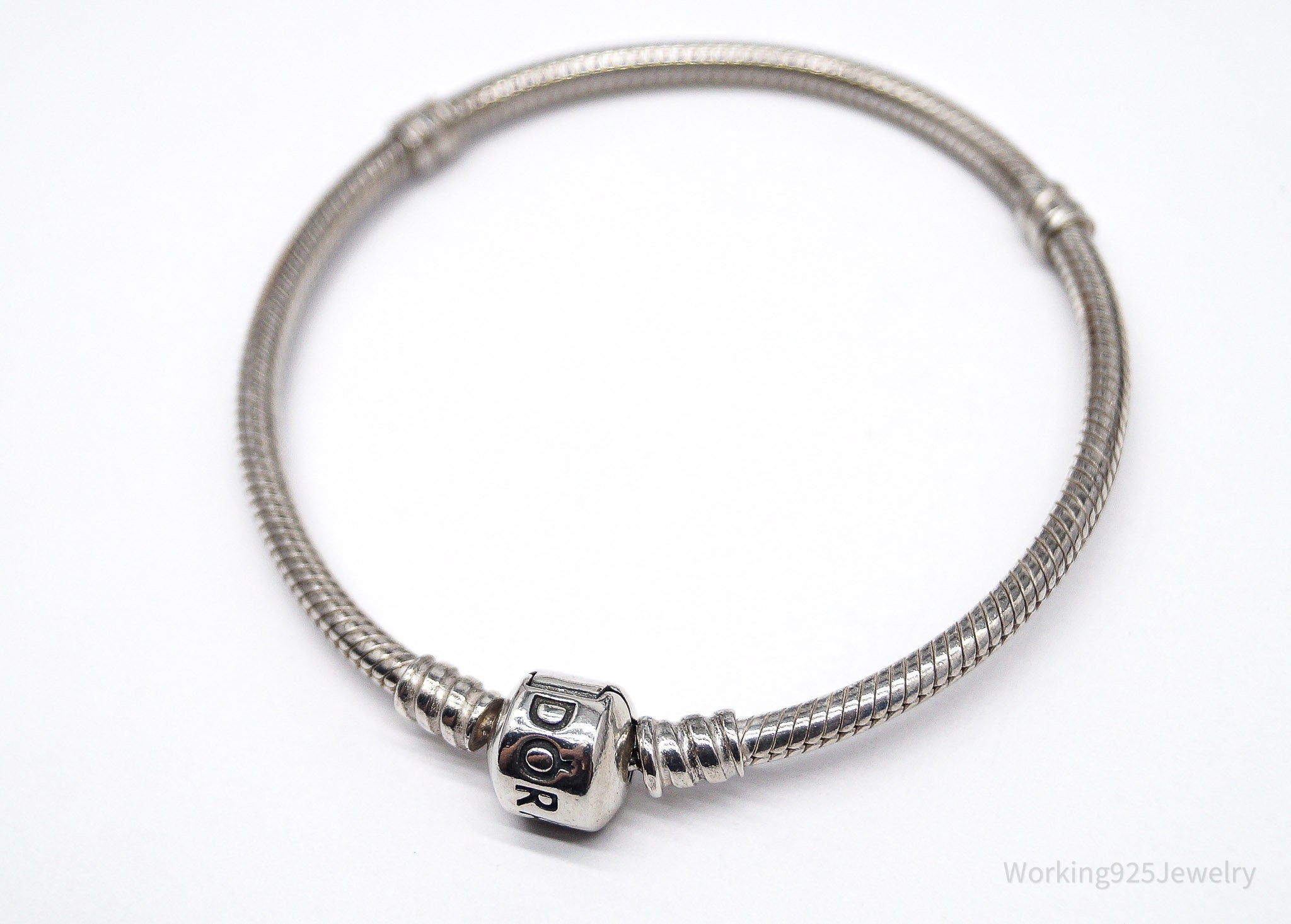 VTG Pandora Iconic Pandora Logo Sterling Silver Clasp Charm Bracelet 7 1/8"