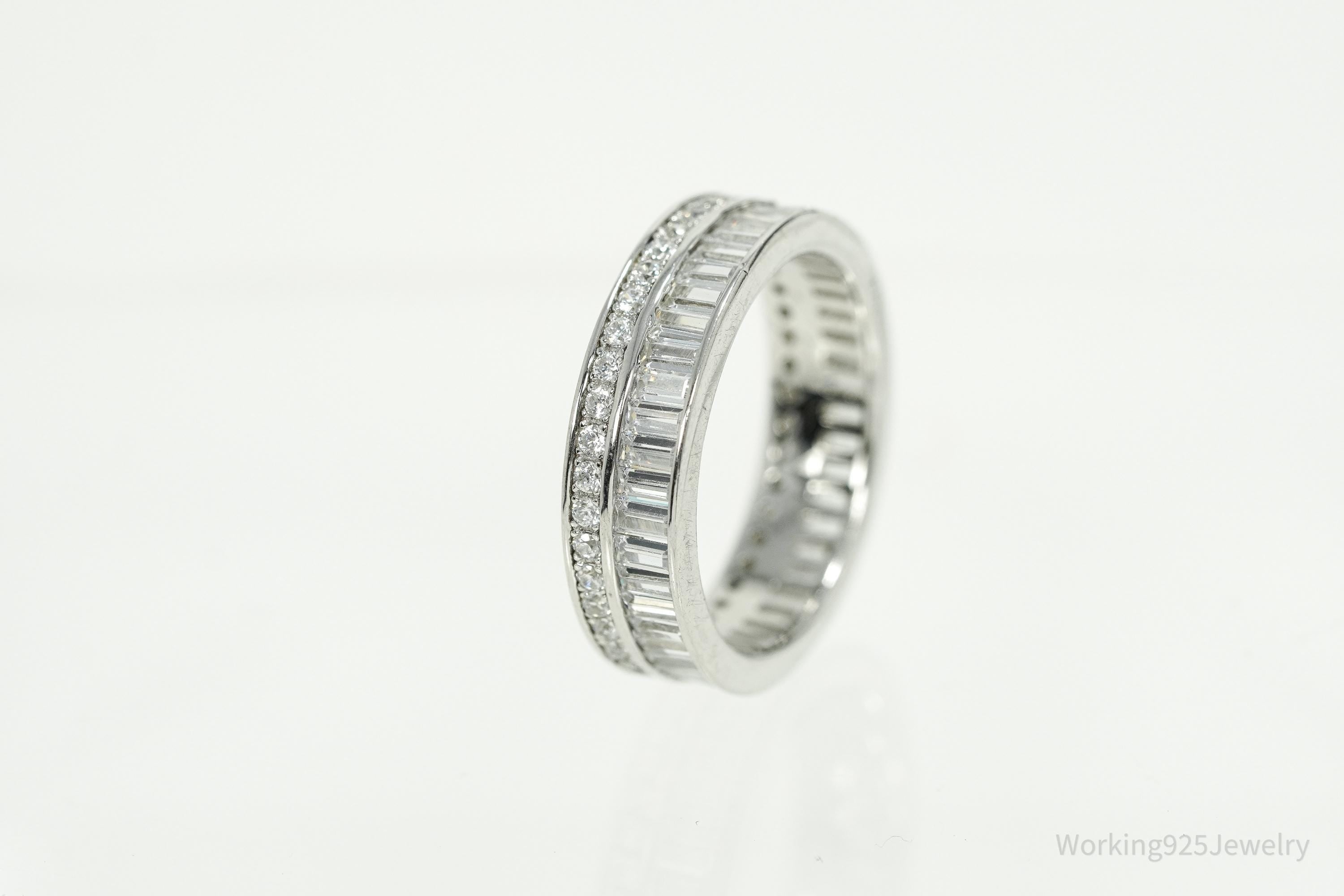 Vintage Cubic Zirconia Sterling Silver Band Ring - Size 8