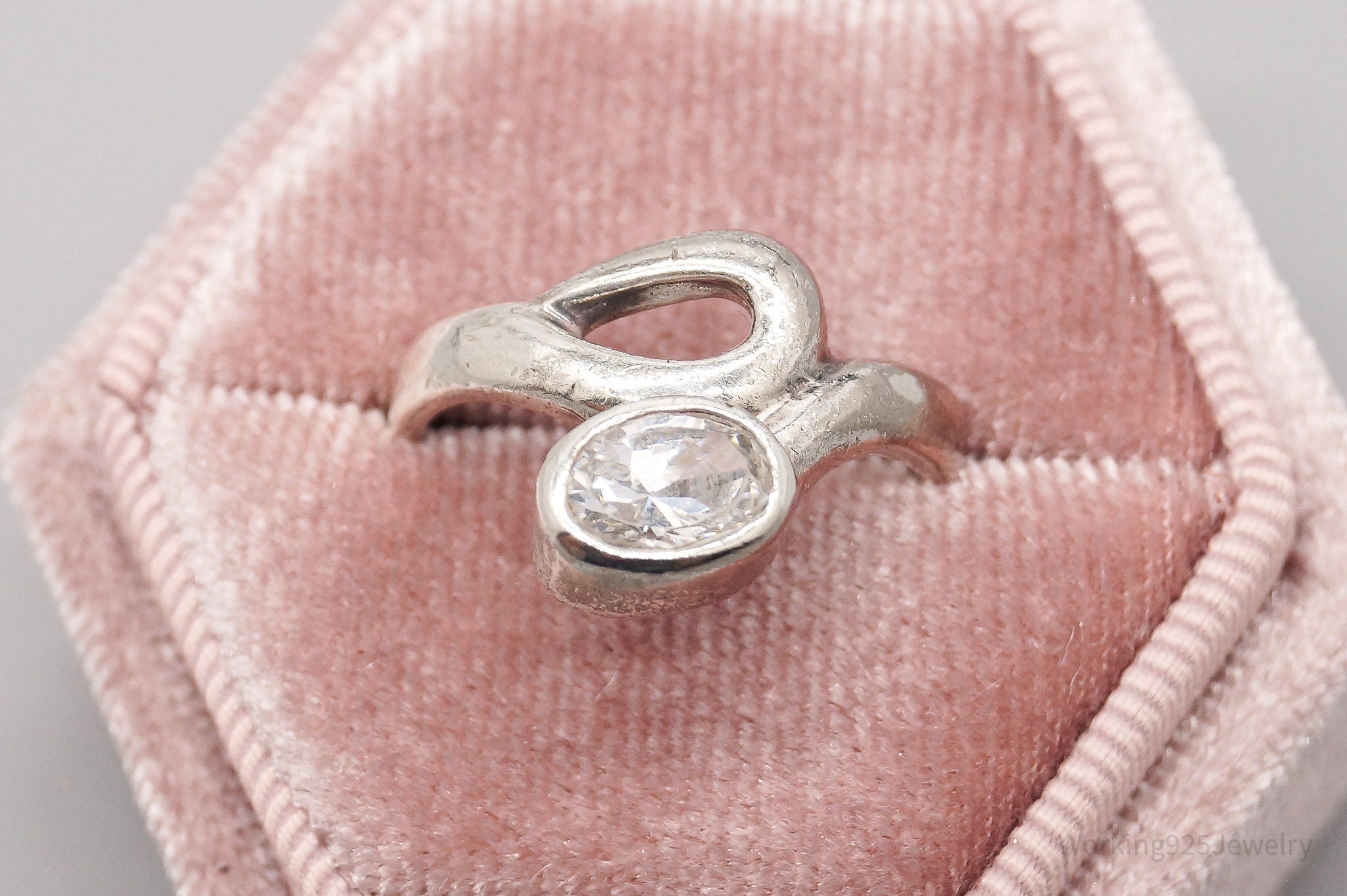 Vintage Cubic Zirconia Sterling Silver Ring - Size 6.75