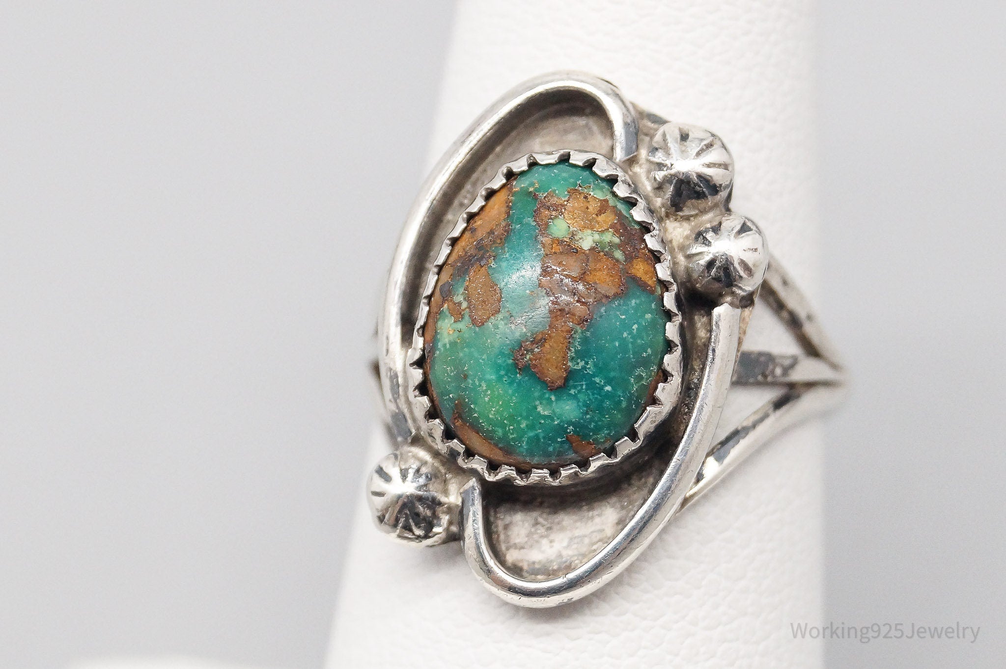 Vintage Native American Turquoise Unsigned Silver Ring - Size 6.25