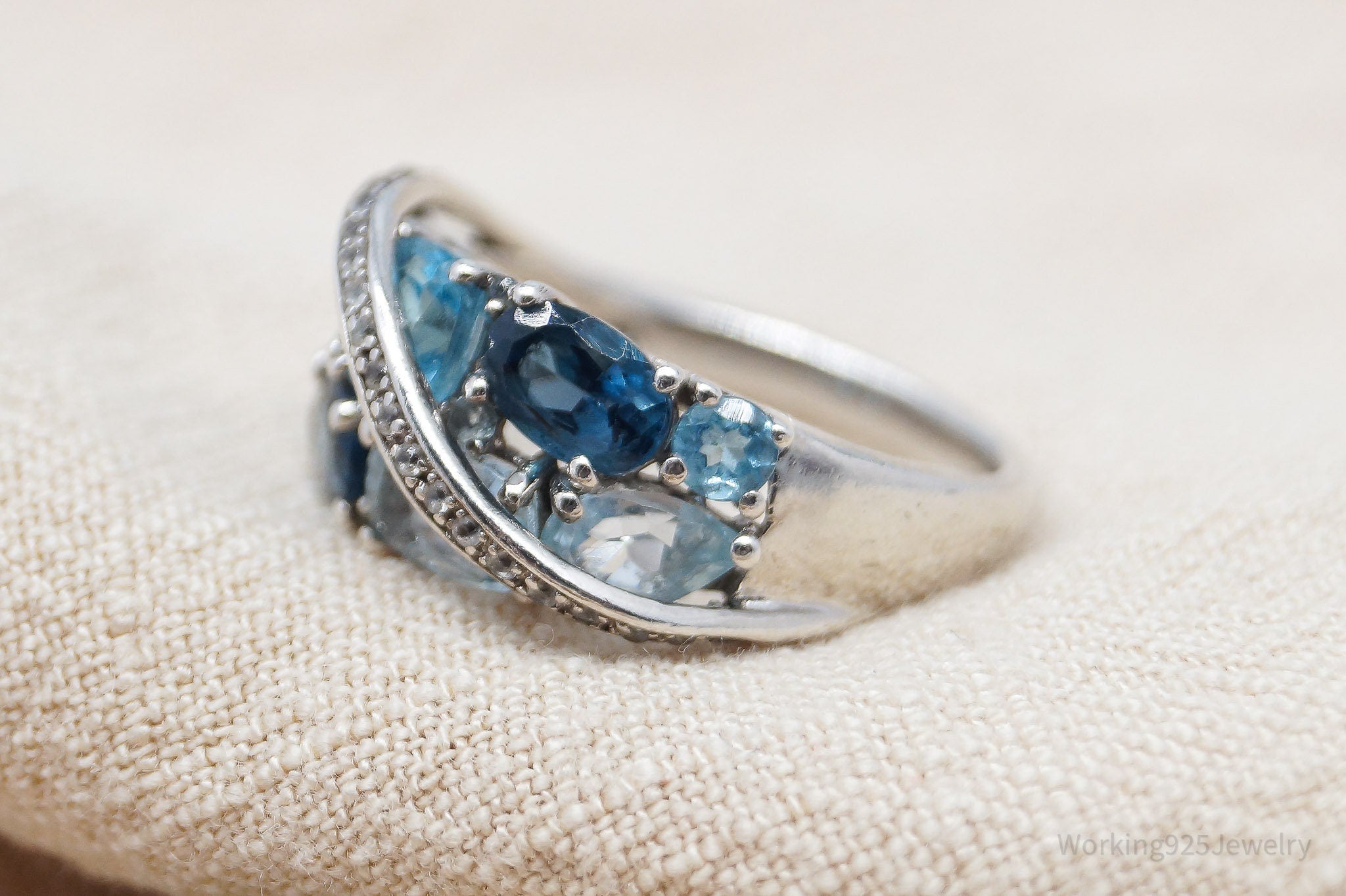 Vintage Blue & White Topaz Sterling Silver Ring - Size 7