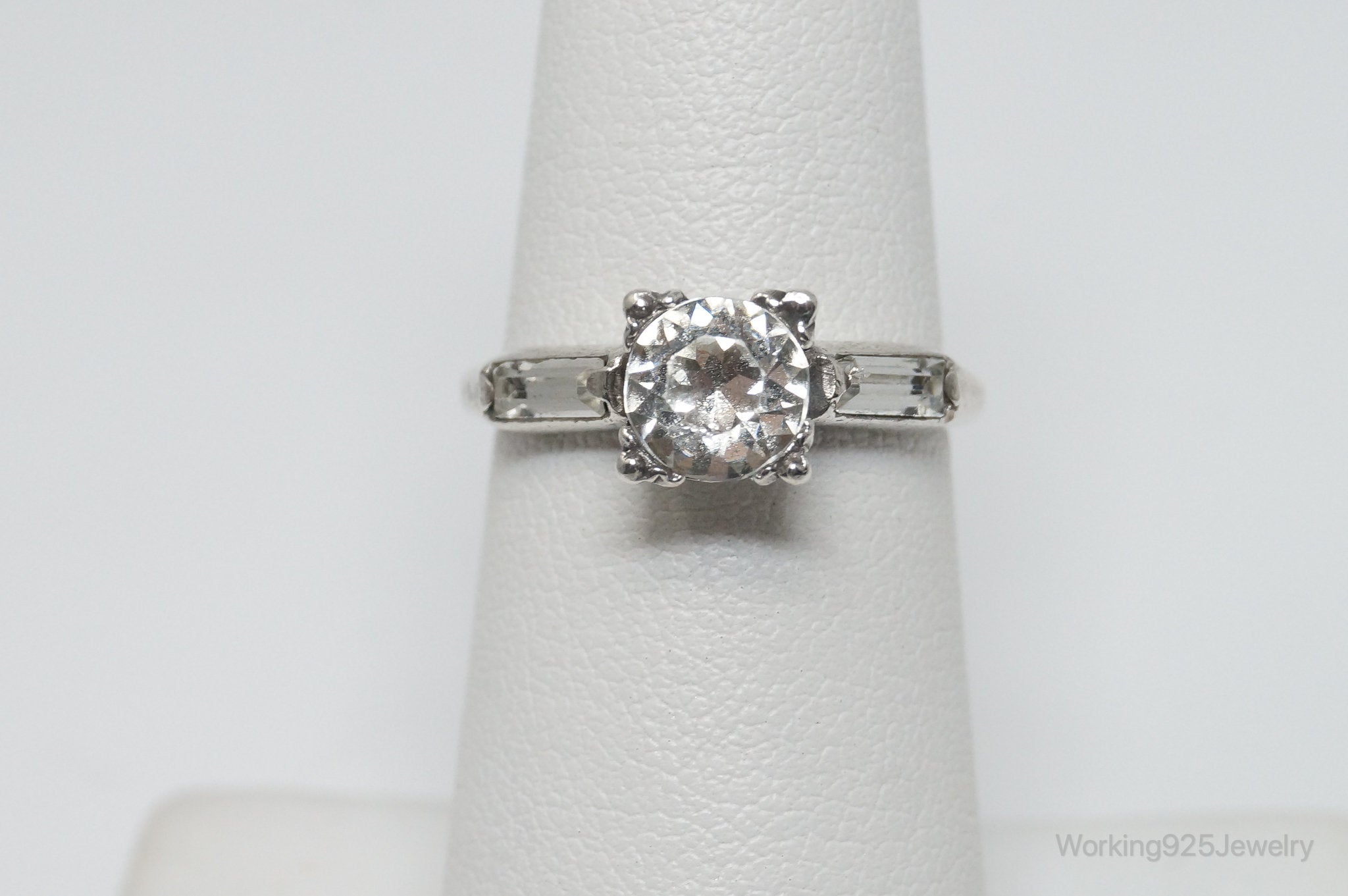 Antique Designer Uncas MFG Co Cubic Zirconia Sterling Silver Ring - Size 5.5