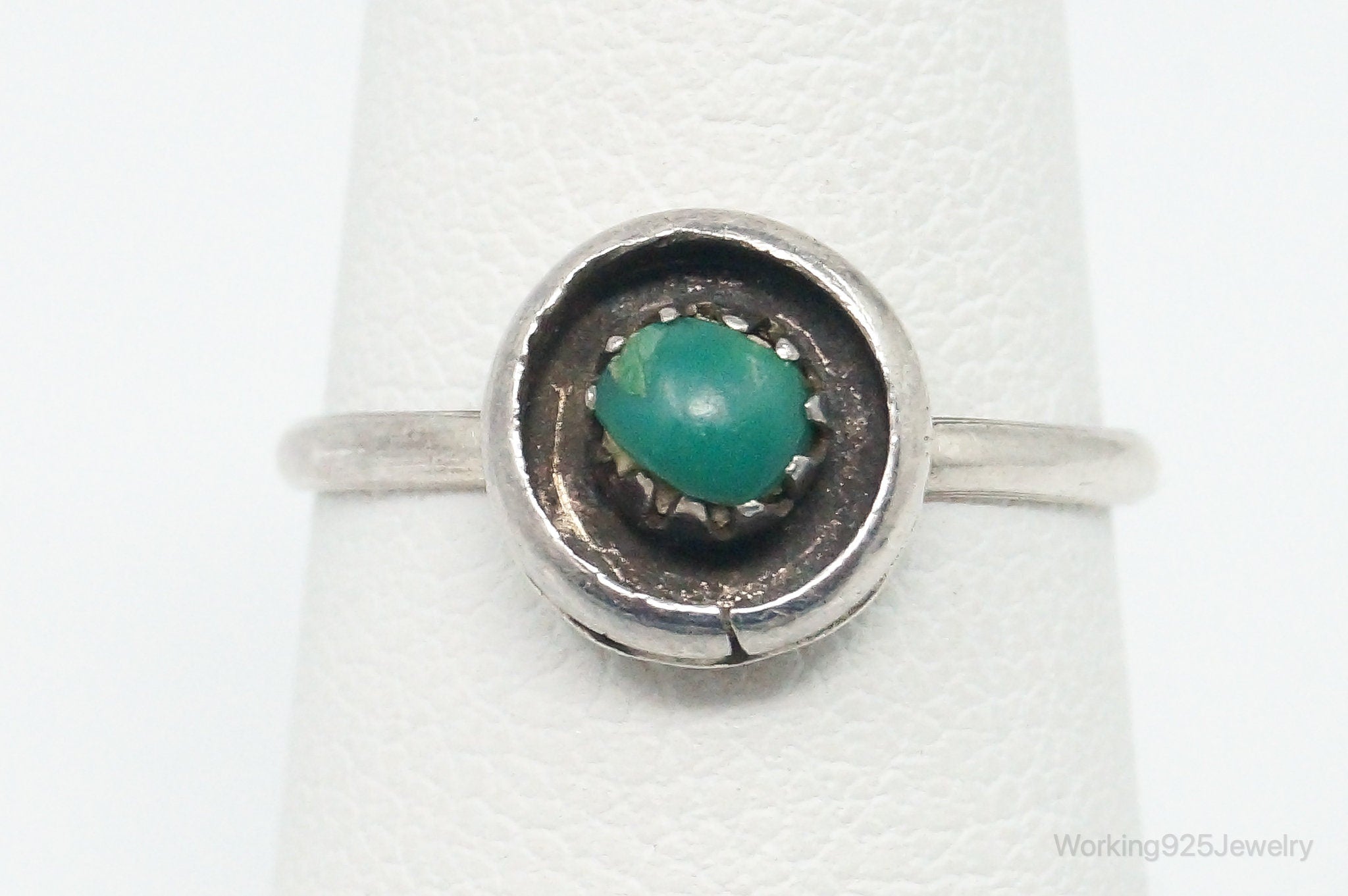 Vintage Native American Turquoise Unsigned Sterling Silver Ring - Size 5.25