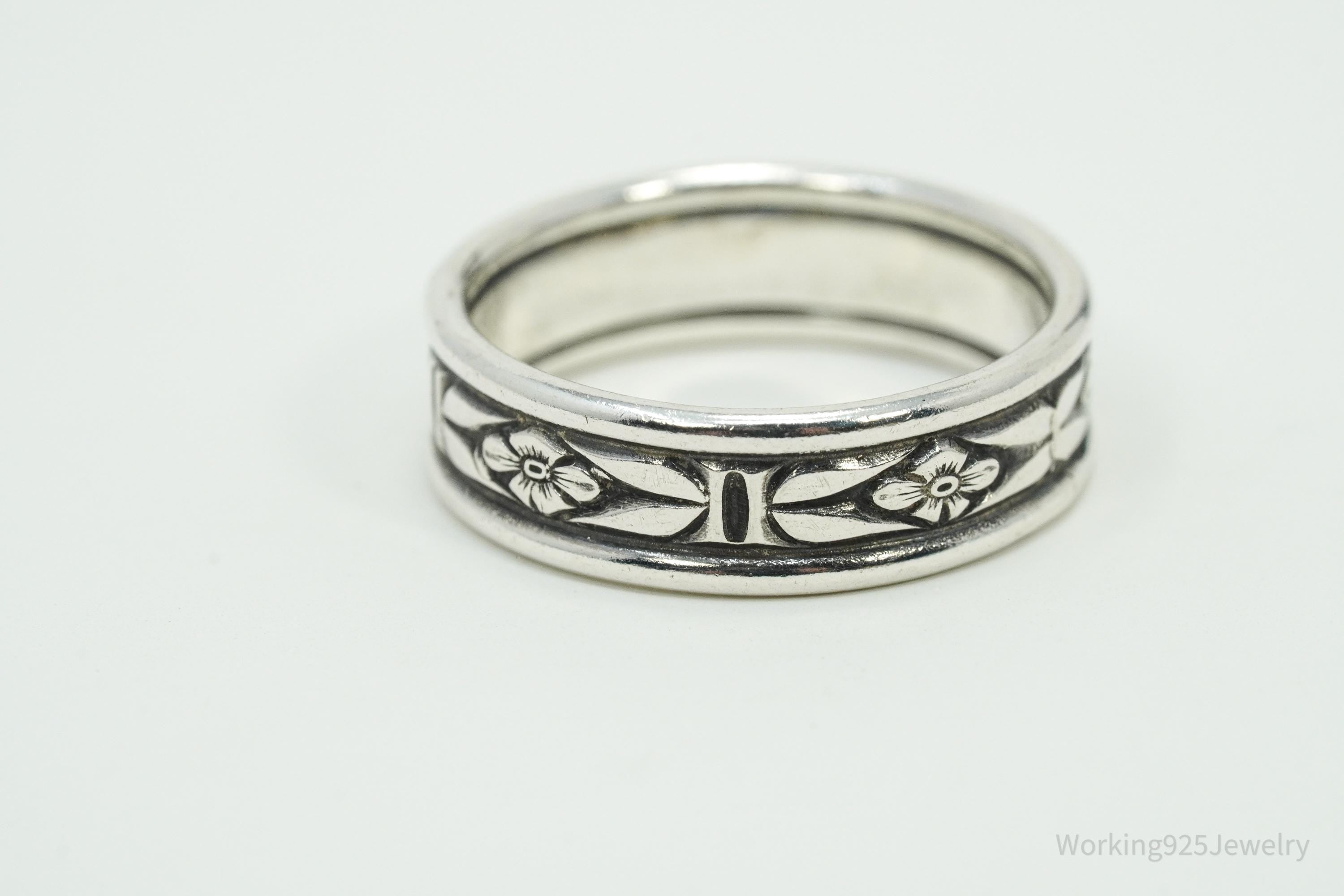 Antique Floral Pattern Silver Band Ring - Size 5