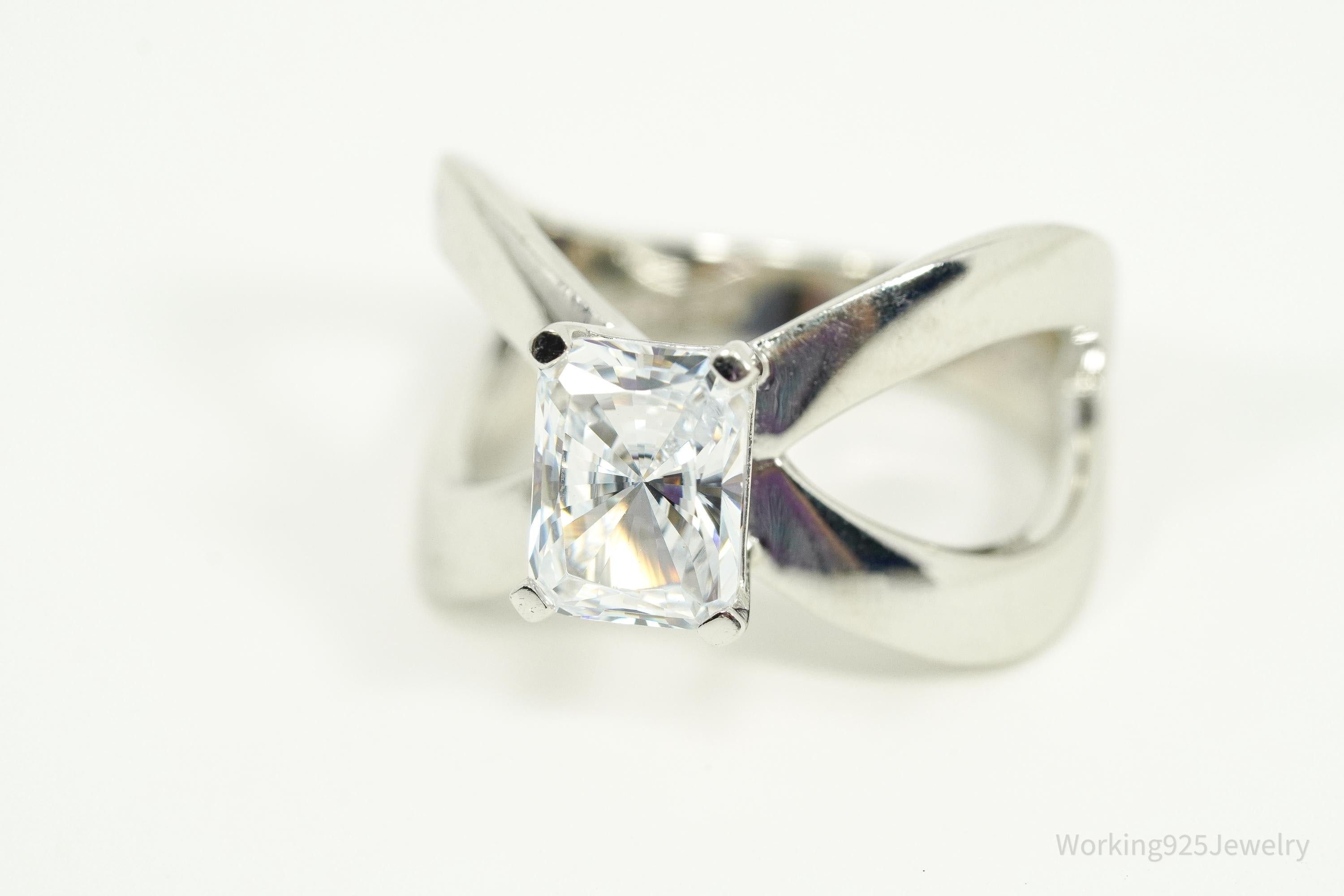 Vintage UTC Cubic Zirconia Sterling Silver Ring Size 6