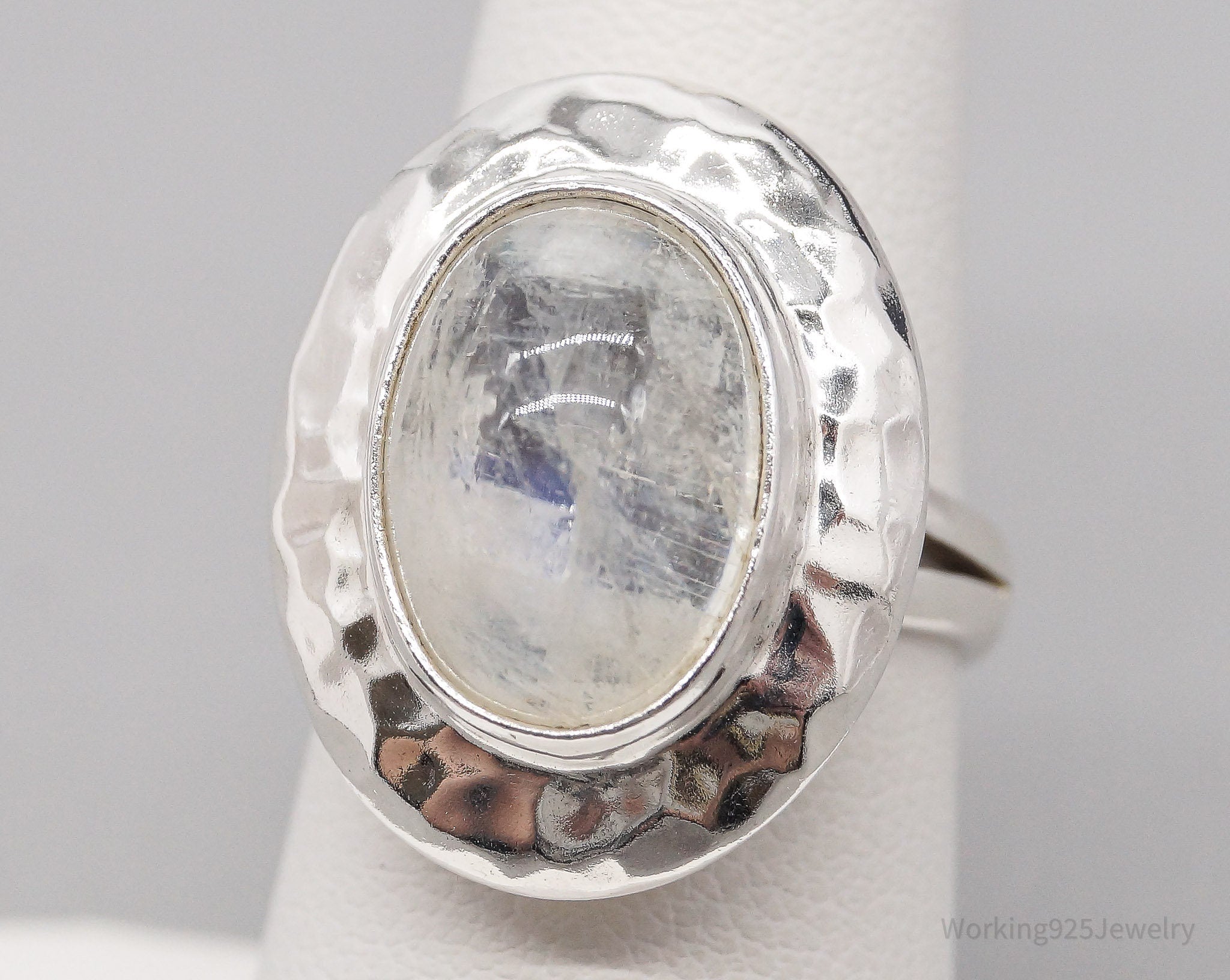 Vintage Moonstone Hammered Style Sterling Silver Ring - Size 6.75