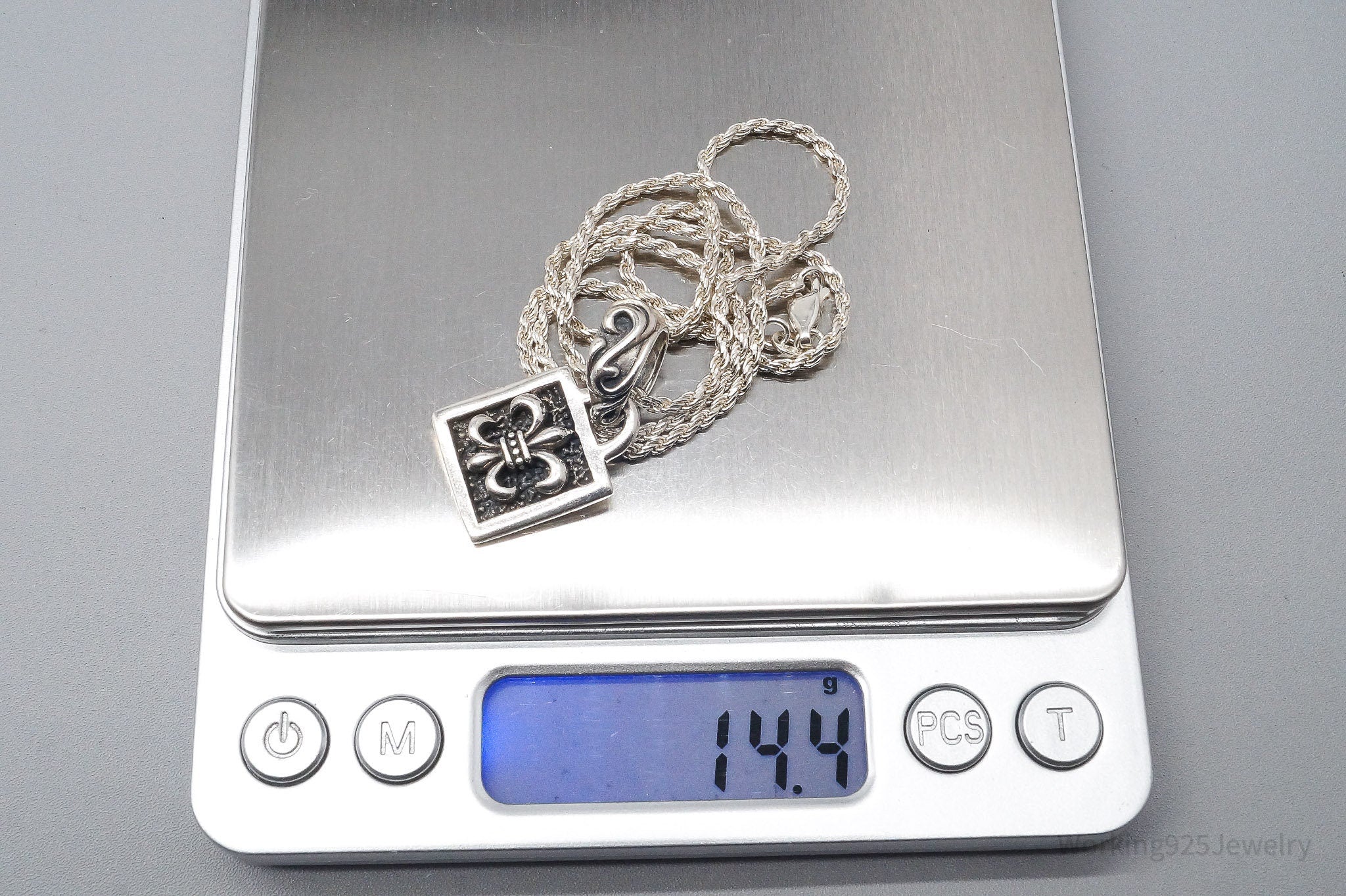 Vintage Designer Silpada Fleur De Lis Sterling Silver Necklace 18"