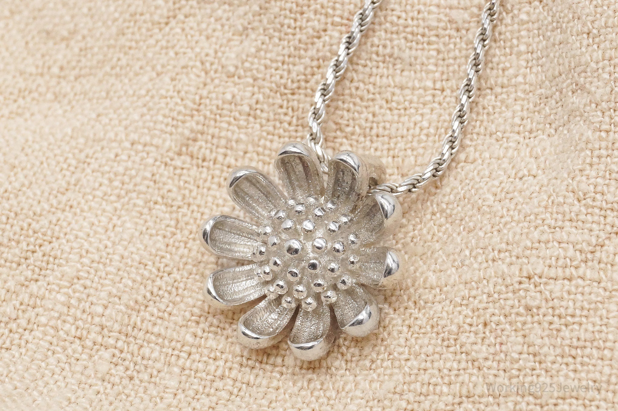 Vintage Flower Sterling Silver Necklace 16"