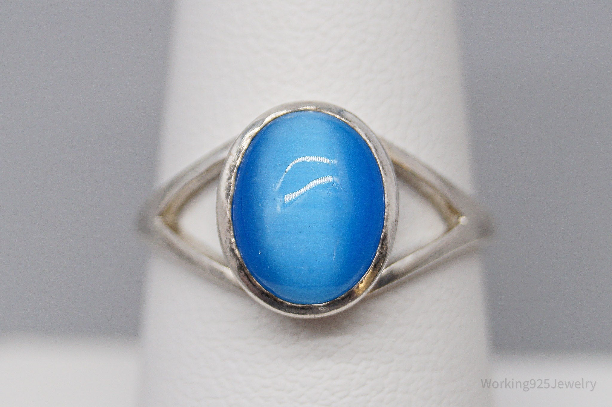 Vintage Blue Cats Eye Sterling Silver Ring - Size 8