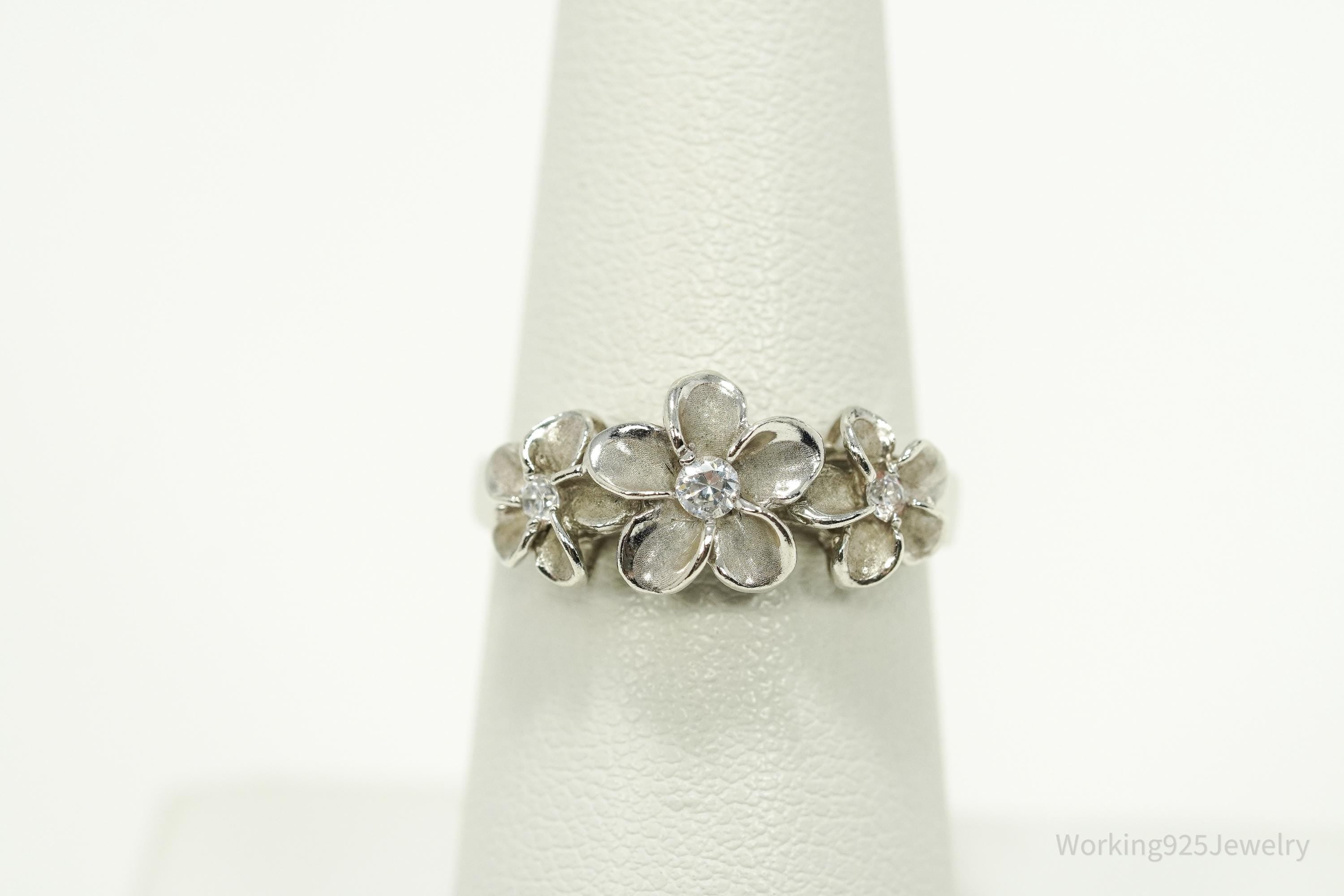 Vintage Cubic Zirconia Flowers Sterling Silver Ring - Size 6.75