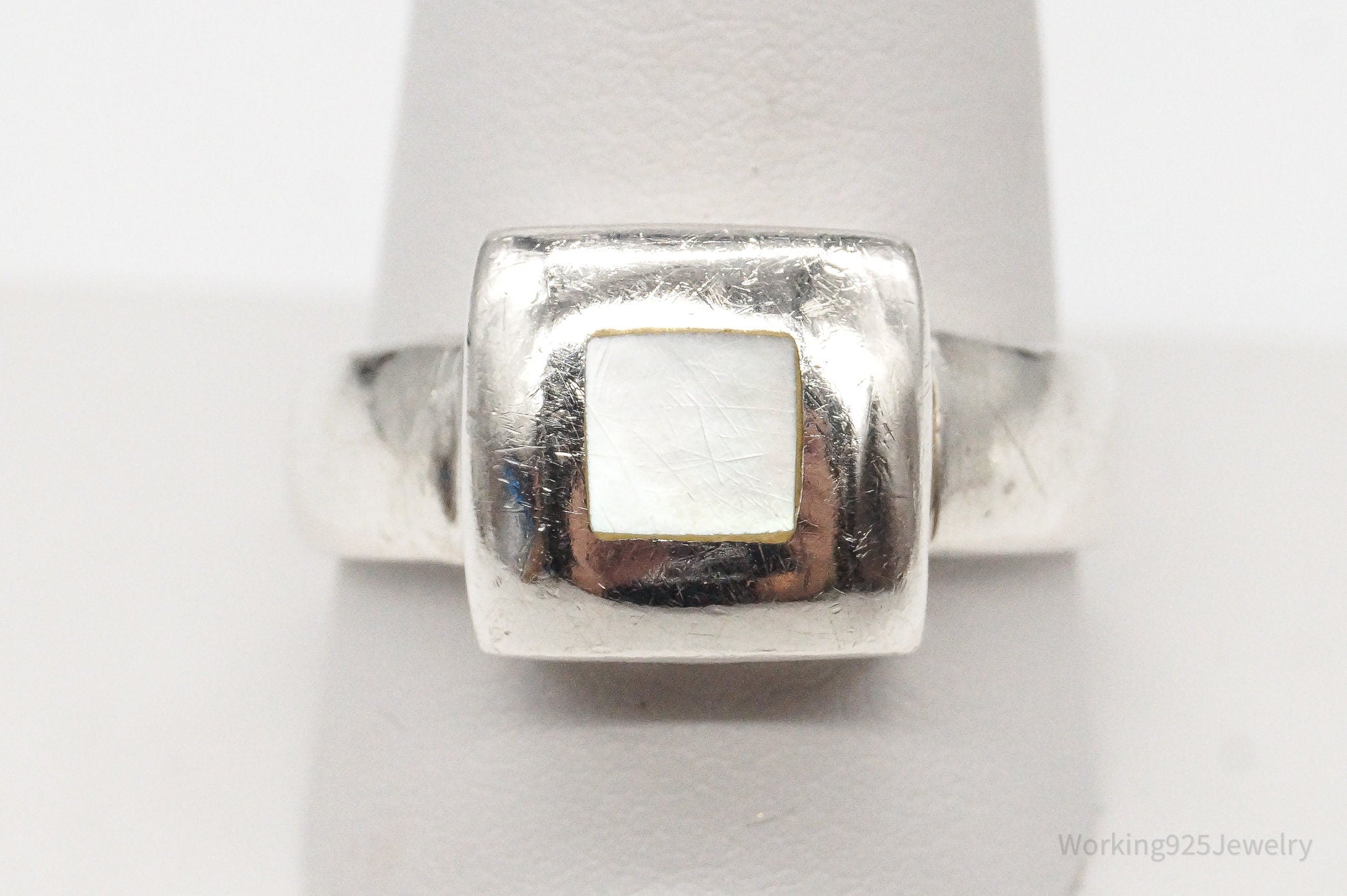 Vintage Mother Of Pearl Sterling Silver Ring - Size 10.75