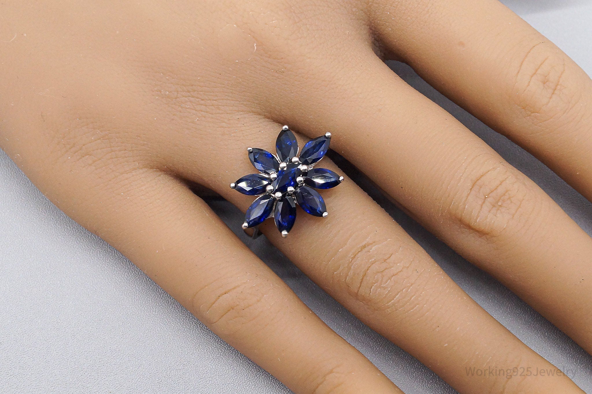 JTV TGGC Blue Sapphire Flower Sterling Silver Ring - Size 7.25