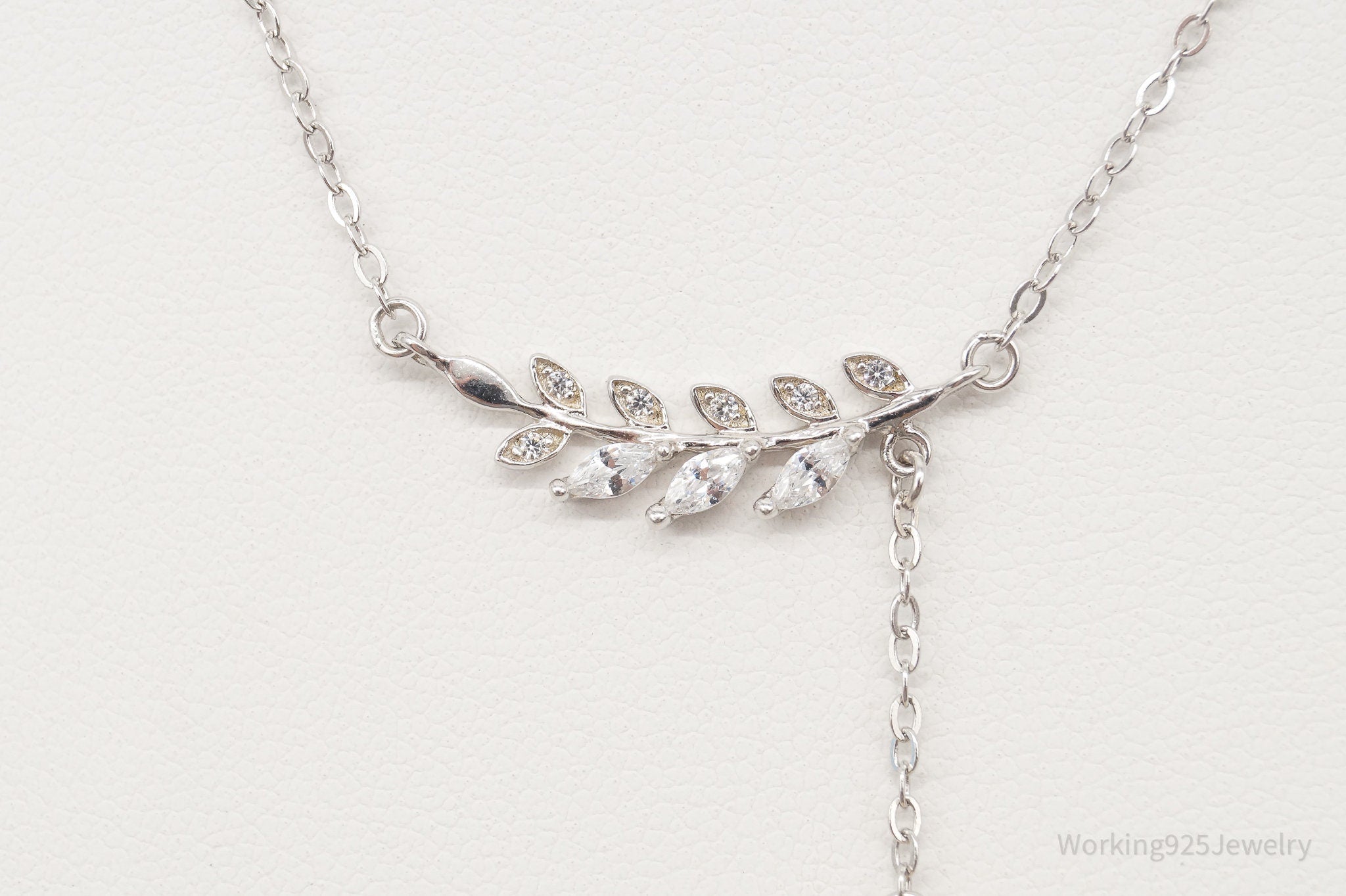 Vintage Laying Leaf Cubic Zirconia Pearl Sterling Silver Necklace