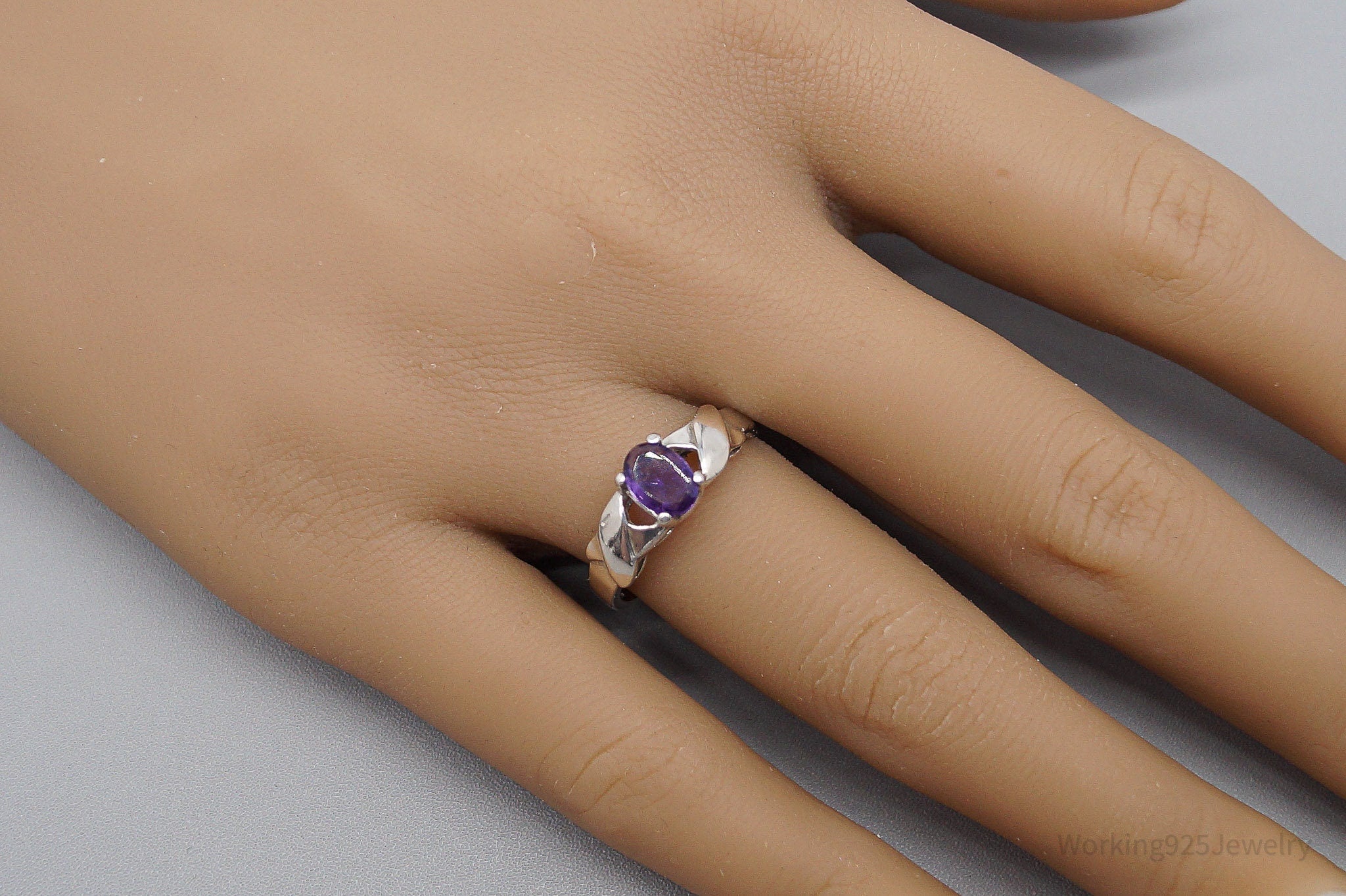 Vintage Amethyst Sterling Silver Ring - Size 7