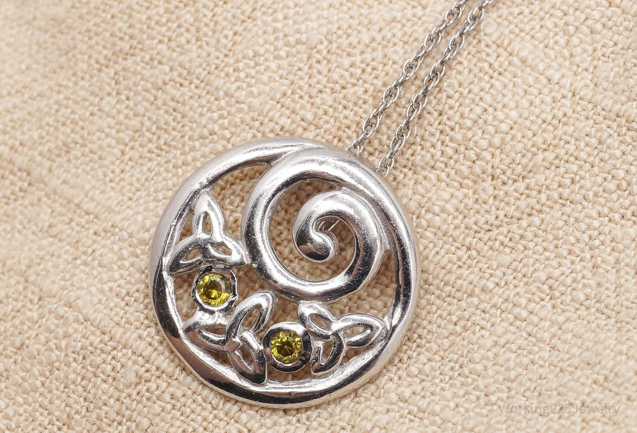 Vintage Peridot & Celtic Knots Sterling Silver Necklace - 18"