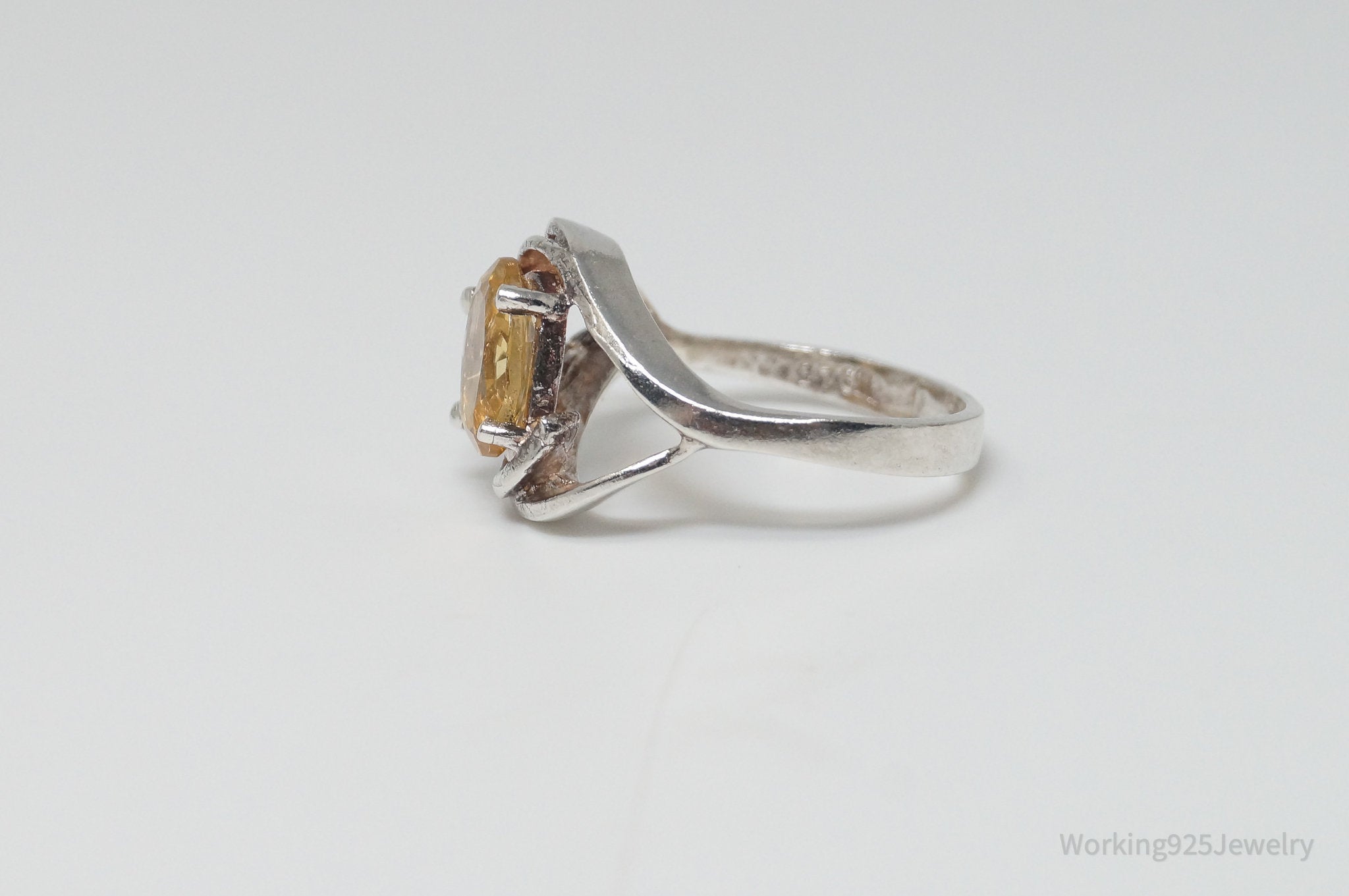 Vintage Oval Citrine Sterling Silver Ring - Size 6