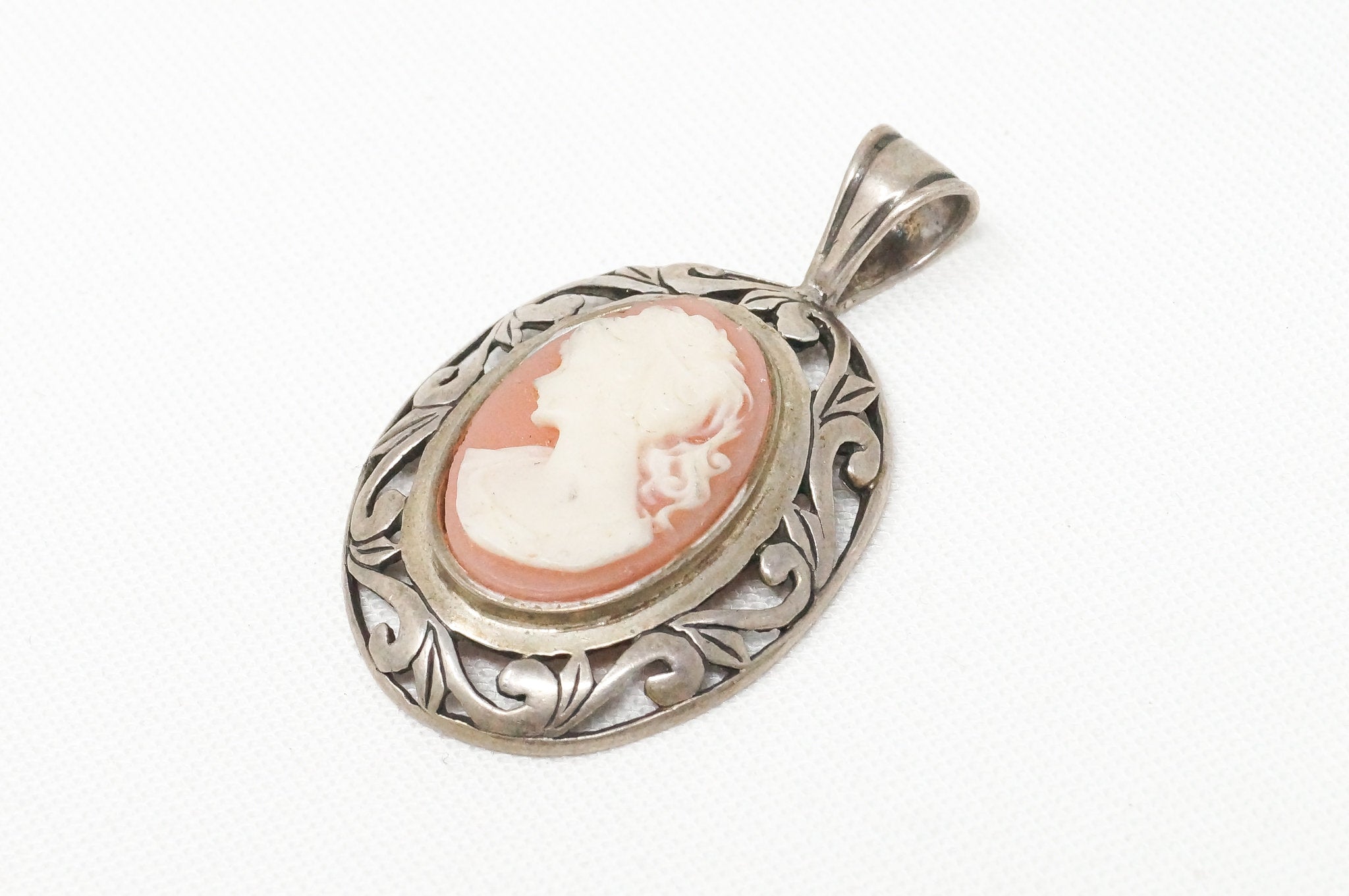 Vtg Designer Jolaine Carved Cameo Shell Woman Sterling Silver Necklace Pendant