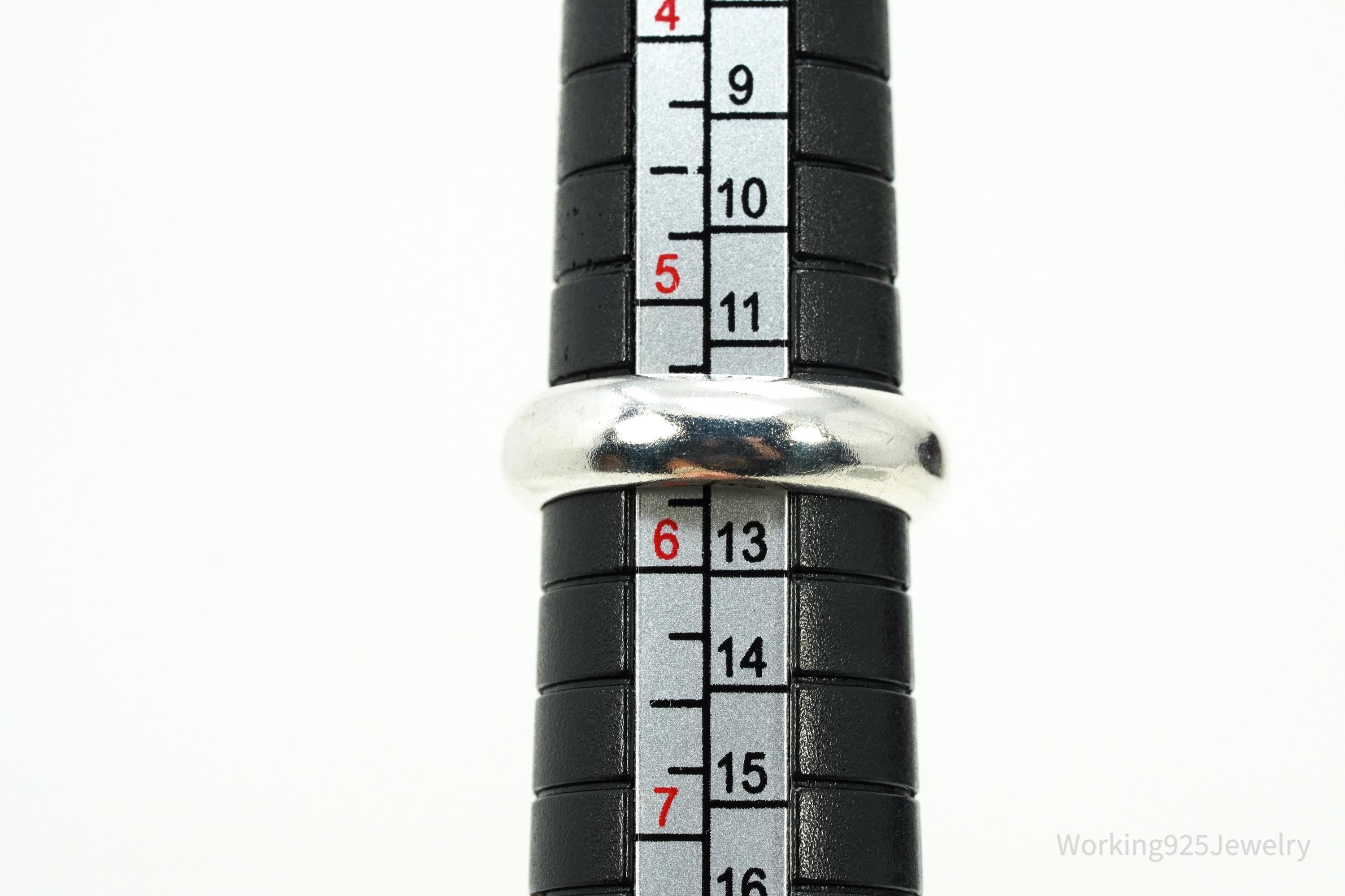 Vintage Sleek Sterling Silver Band Ring - Size 5.5