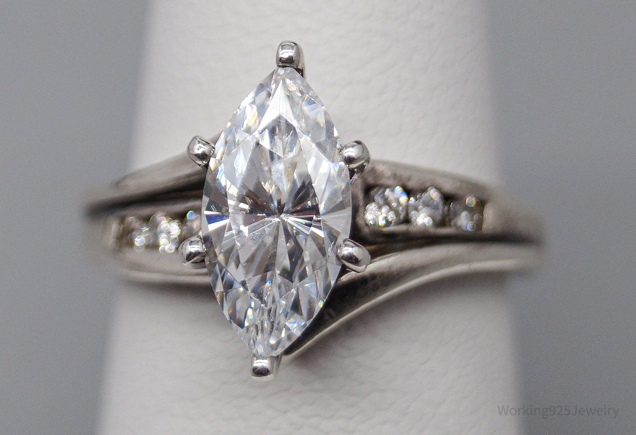 Vintage White Diamonique Cubic Zirconia Sterling Silver Ring Size 6.25