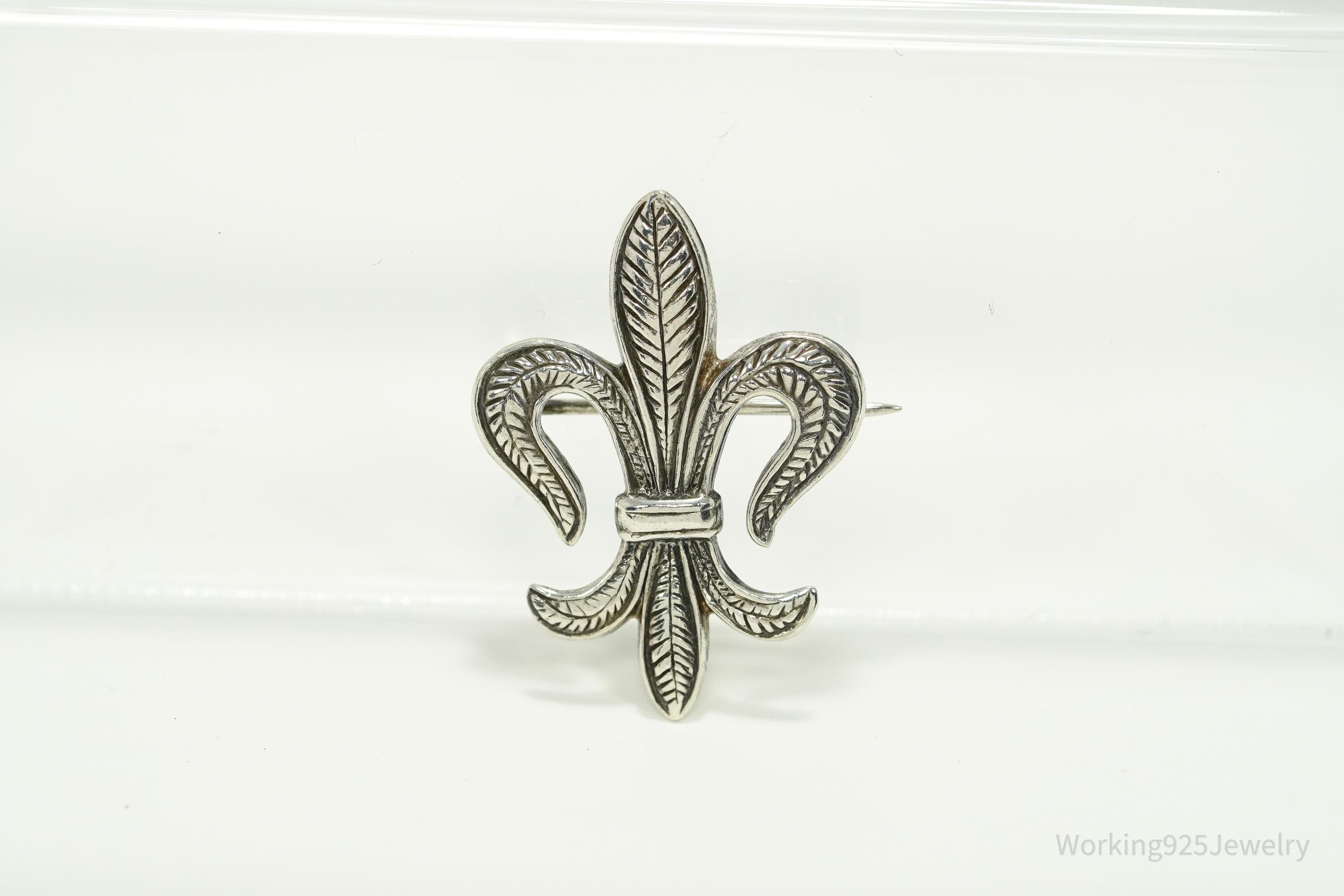 Vintage Fleur De Lis Sterling Silver Brooch Pin