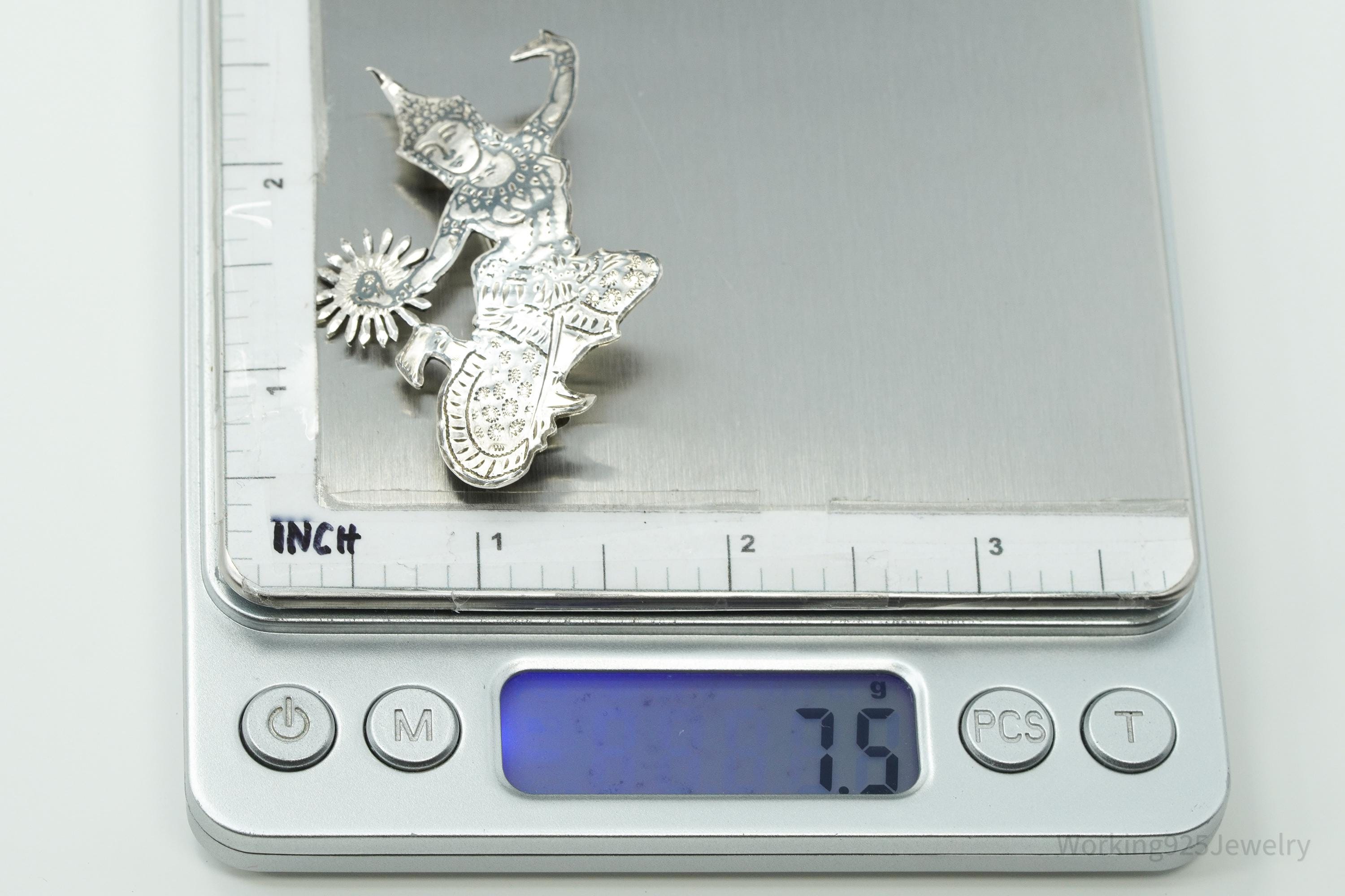 Large Vintage Thai Nakon Siam Black Enamel Sterling Silver Brooch Pin