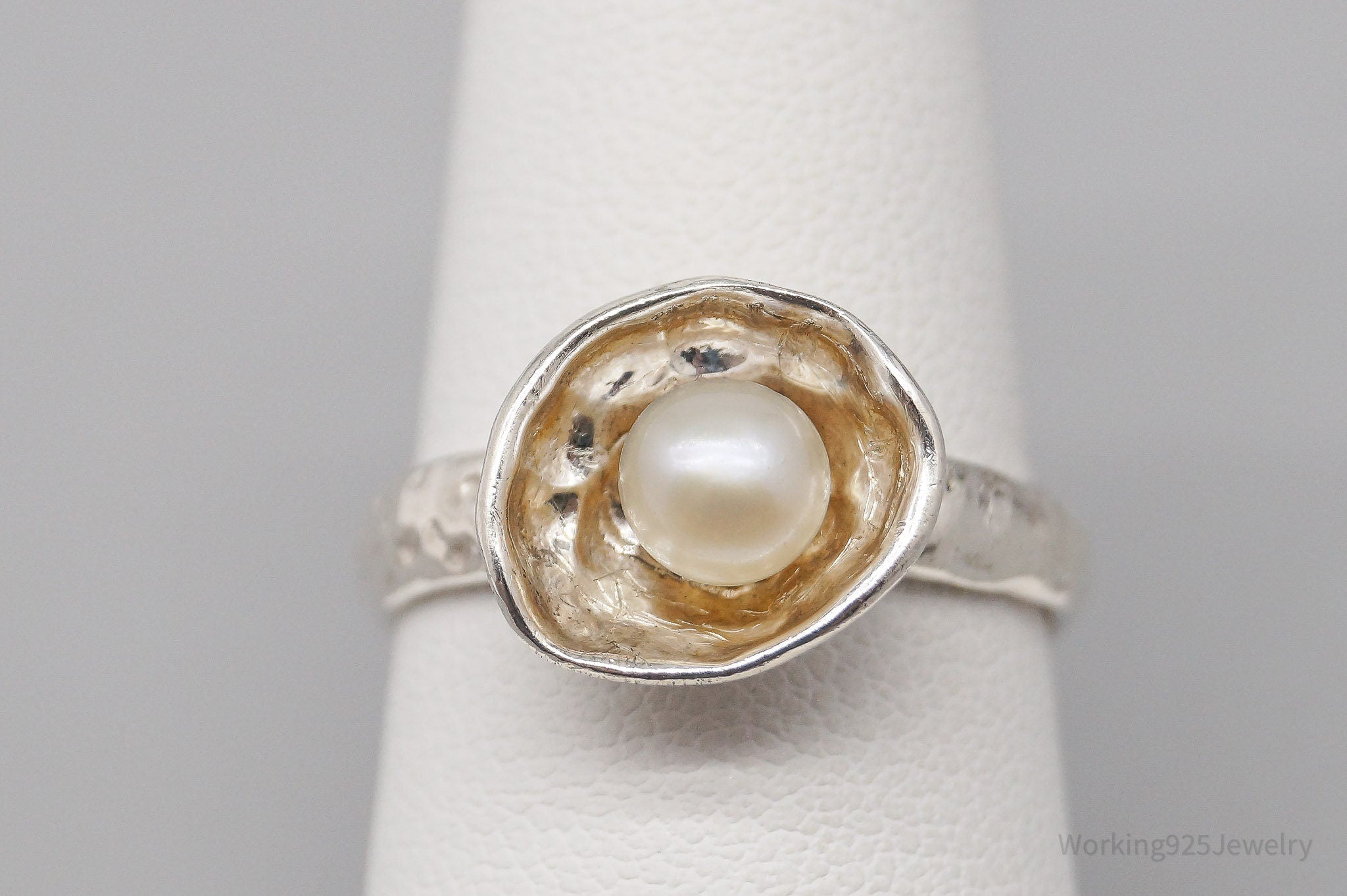 Vintage Designer Heng Ngai White Pearl Sterling Silver Ring - Size 7.75