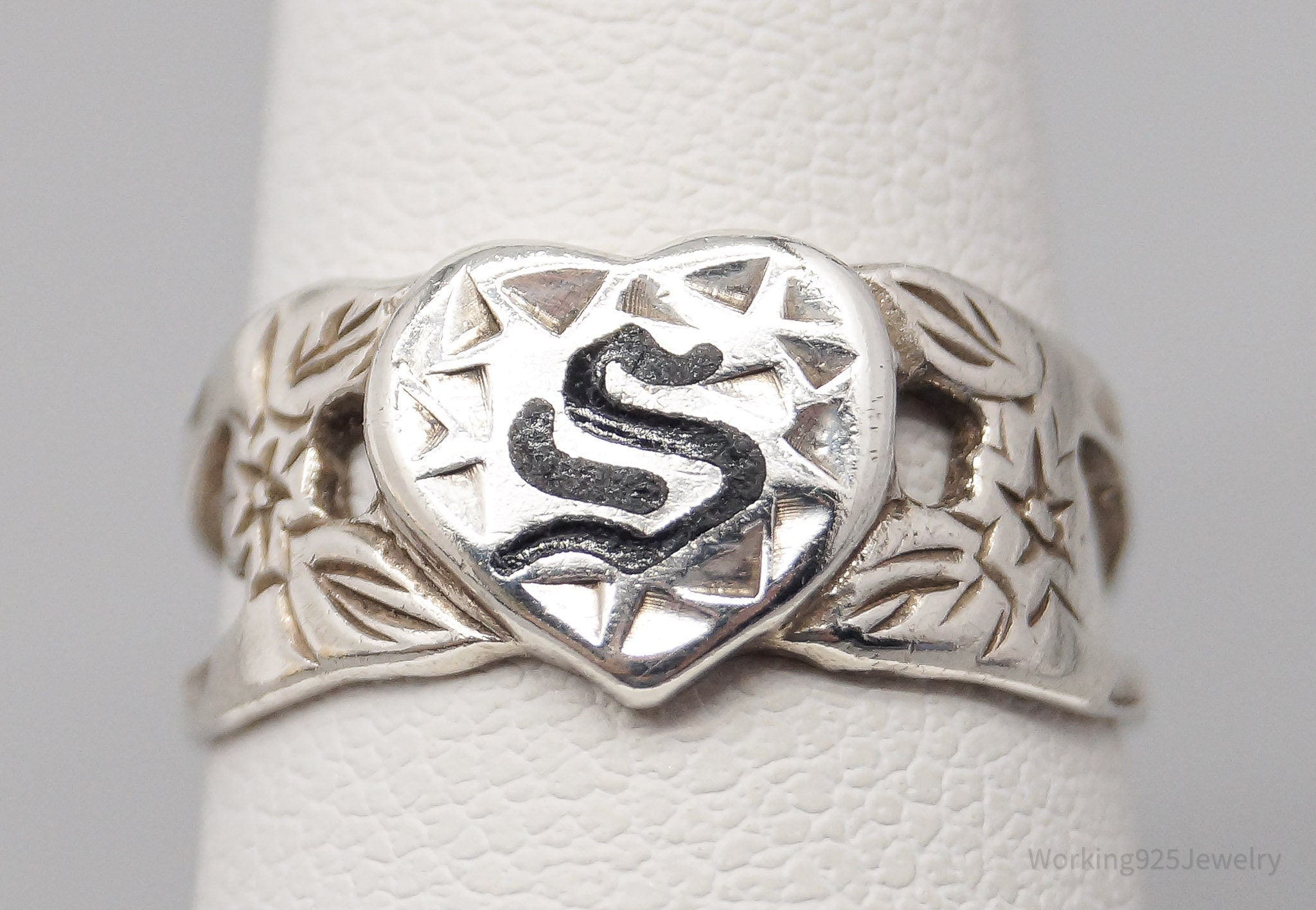 Antique S Initial Sterling Silver Flower Pattern Ring - Size 5.75