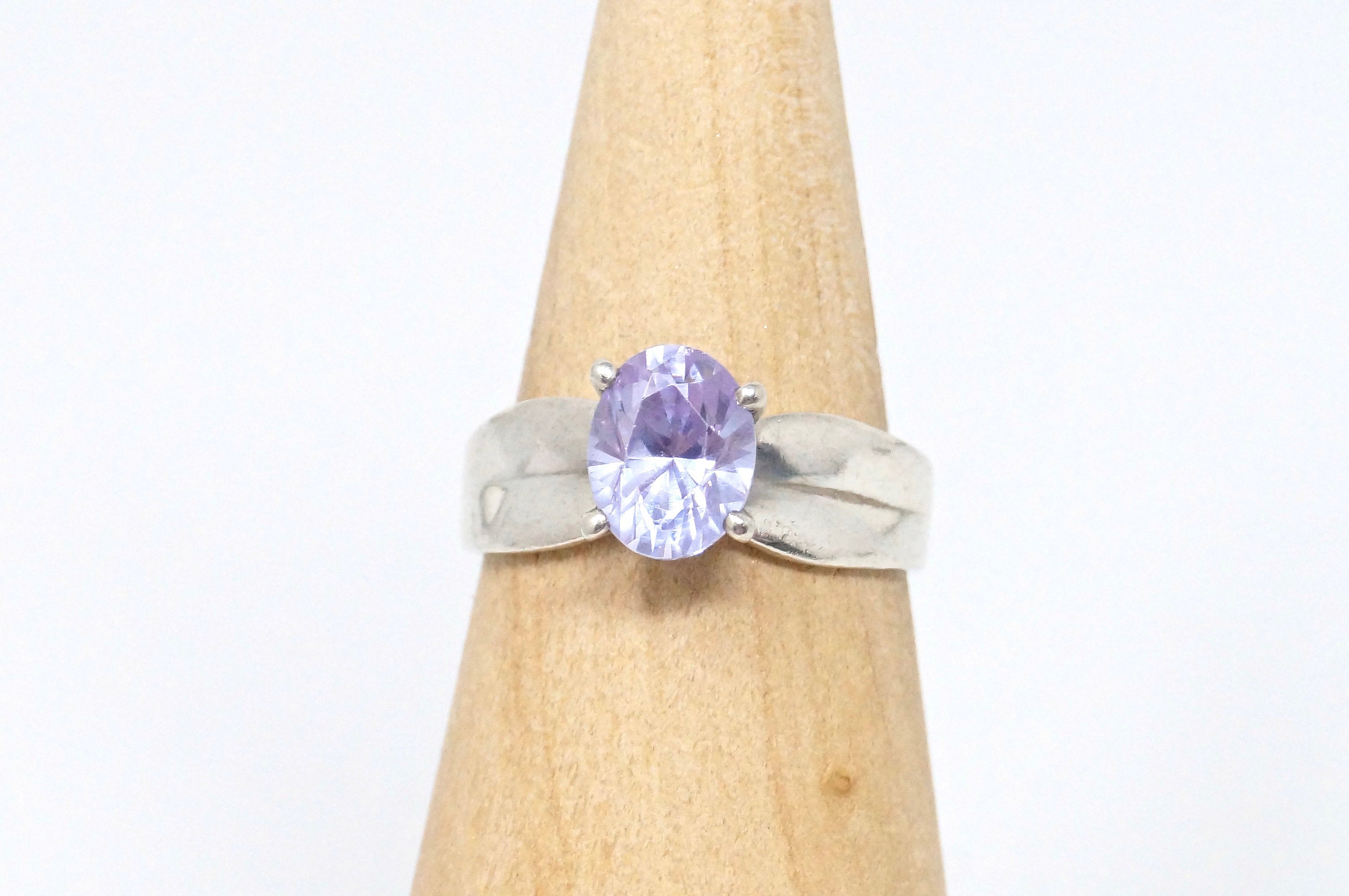 Vintage Solitaire Purple Amethyst Sterling Silver Statement Ring - Size 8.75