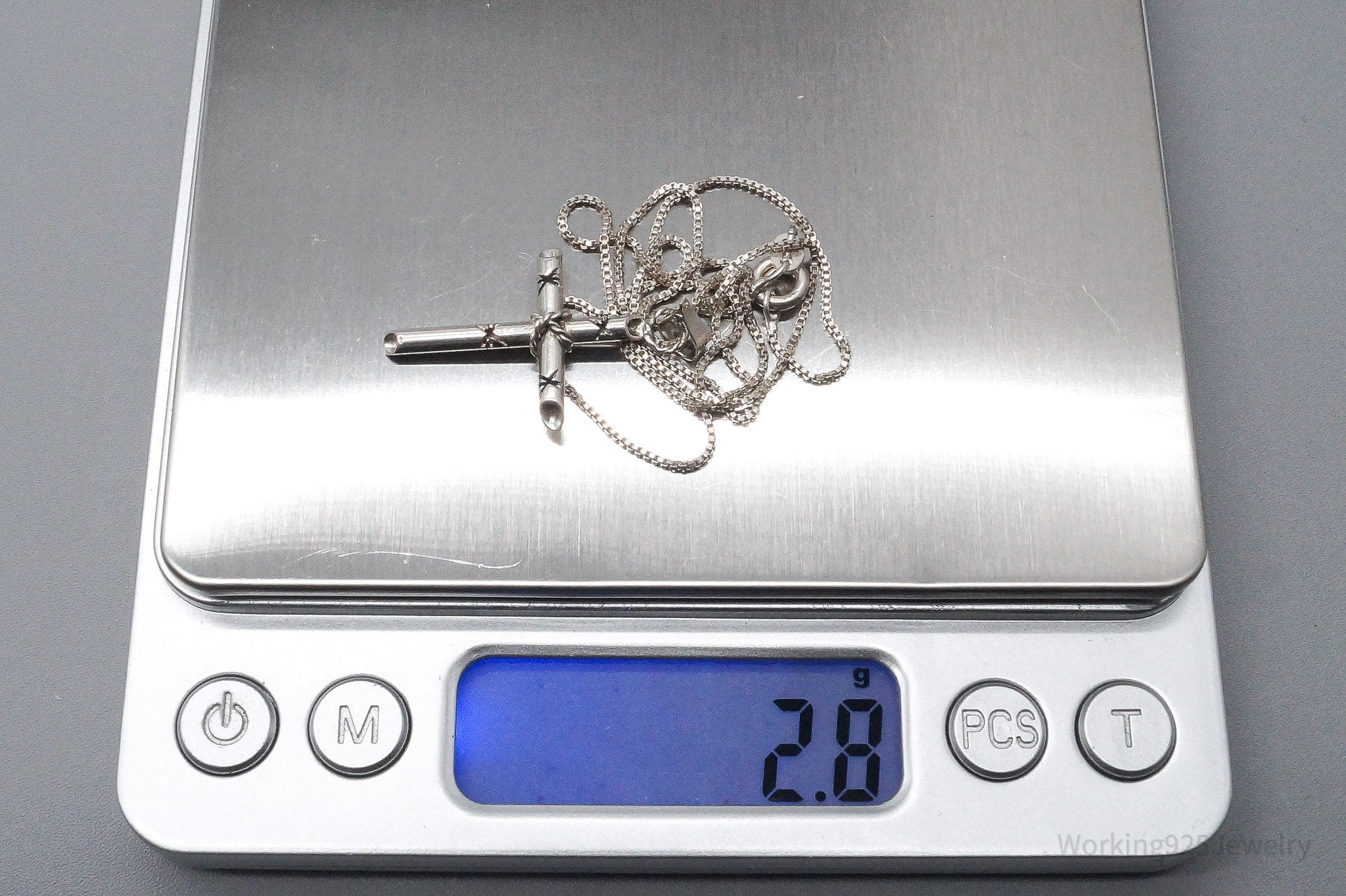 Vintage Cross Sterling Silver Necklace 16"