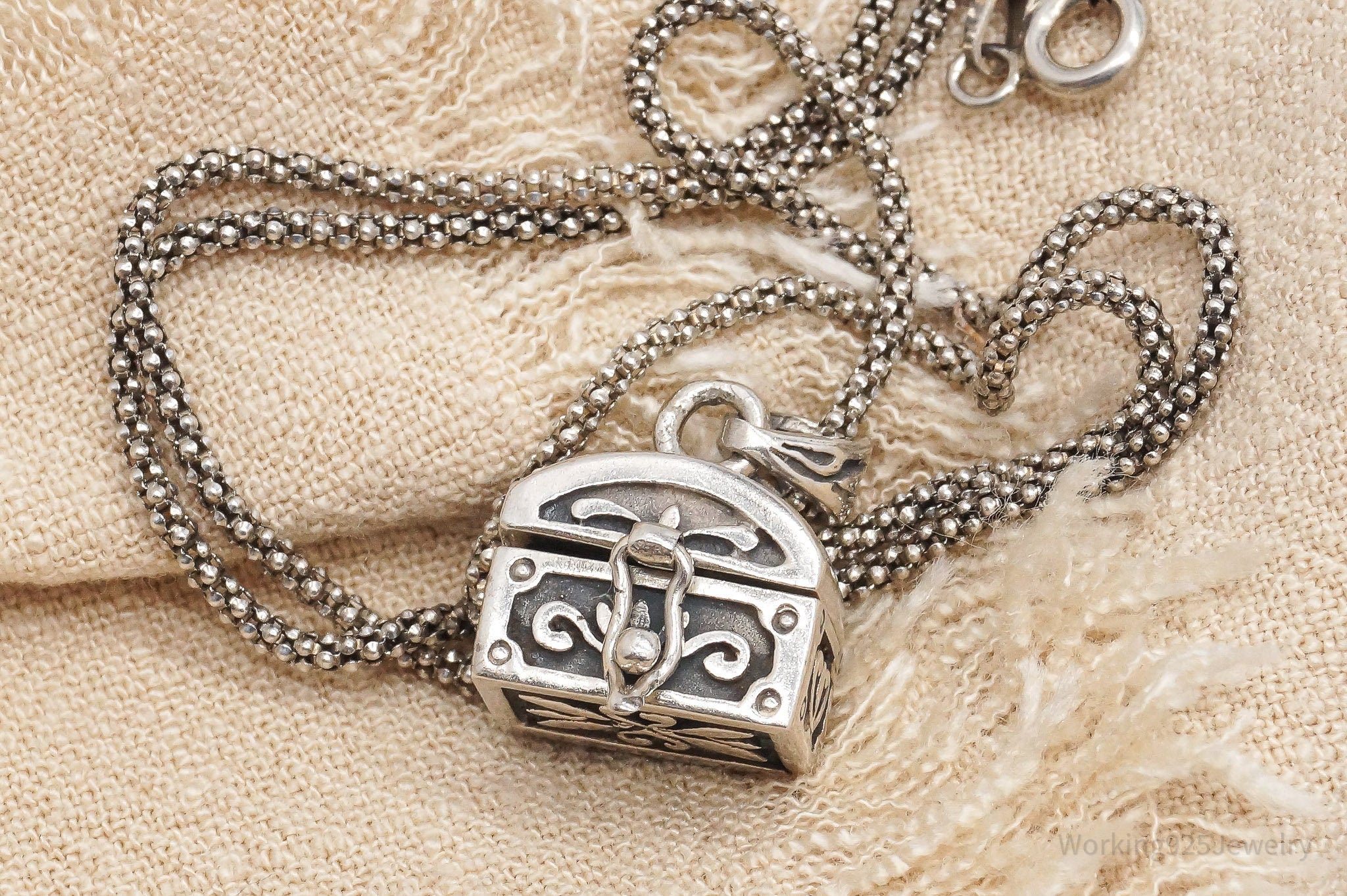 Vintage Prayer Box Sterling Silver Necklace 18"