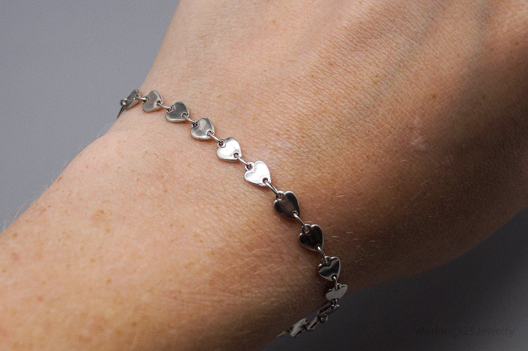 Vintage Italian Linked Hearts Sterling Silver Bracelet 7 1/8"